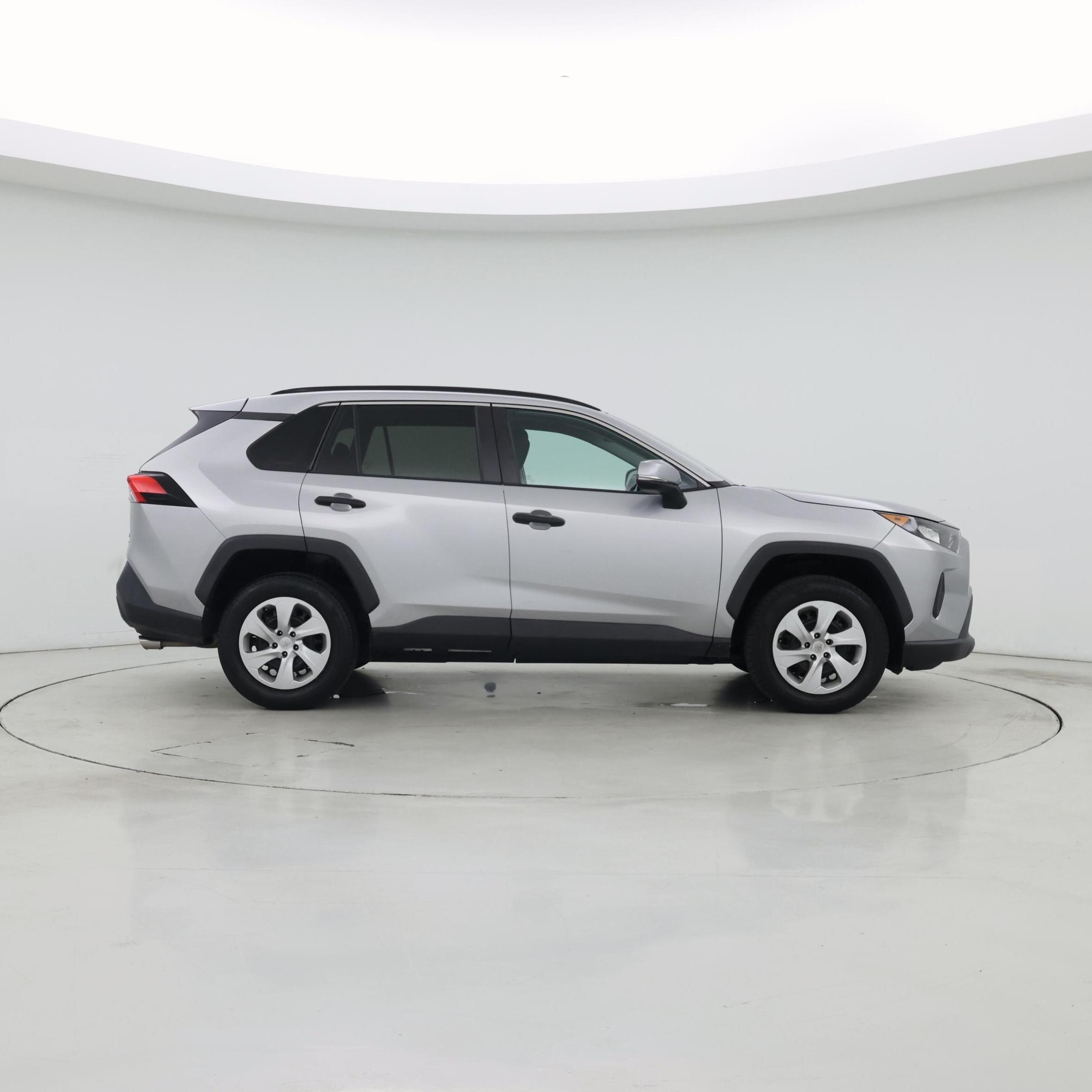 Thumbnail: 2021 Toyota RAV4 - 7