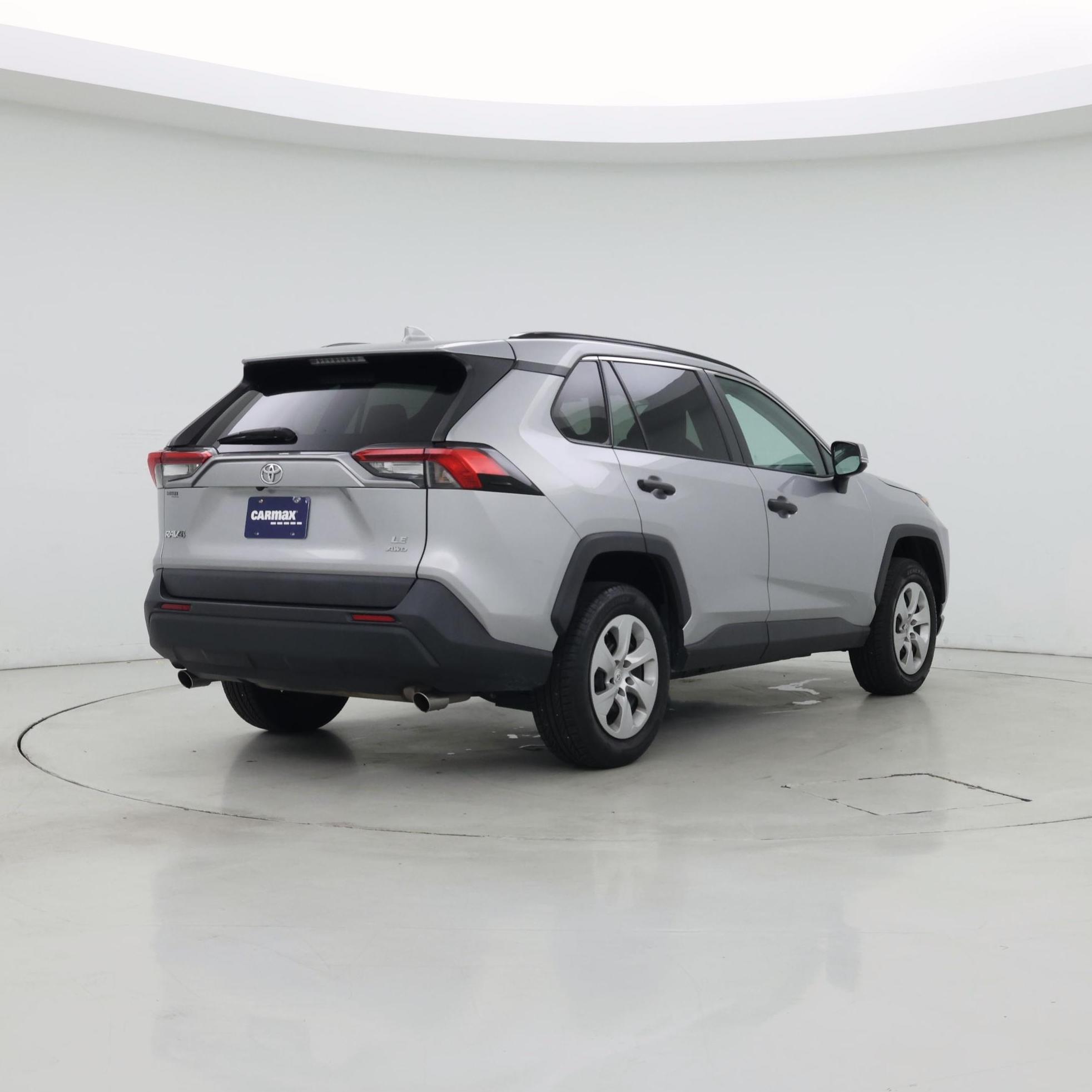 Thumbnail: 2021 Toyota RAV4 - 8