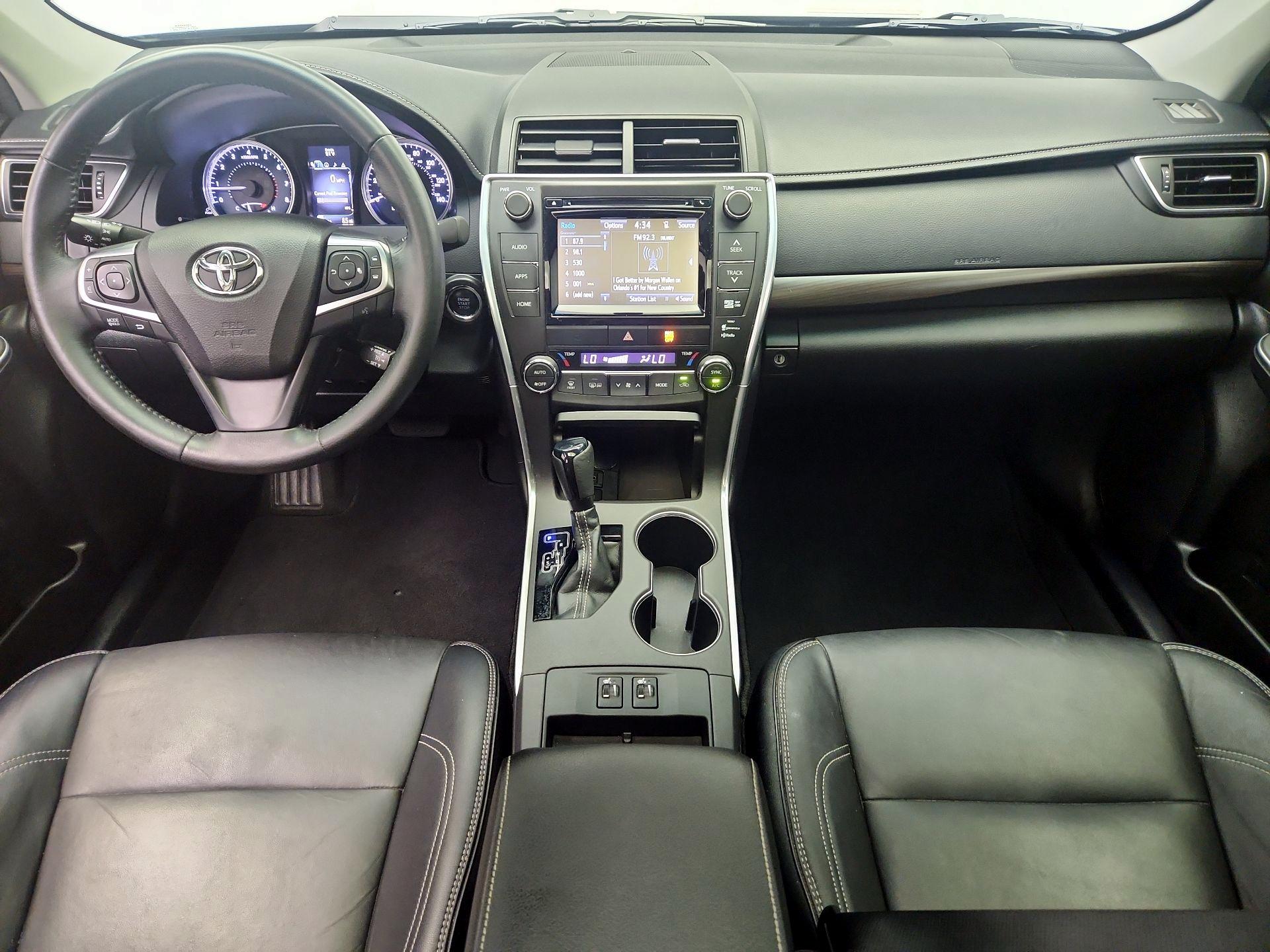 Thumbnail: 2015 Toyota Camry - 9