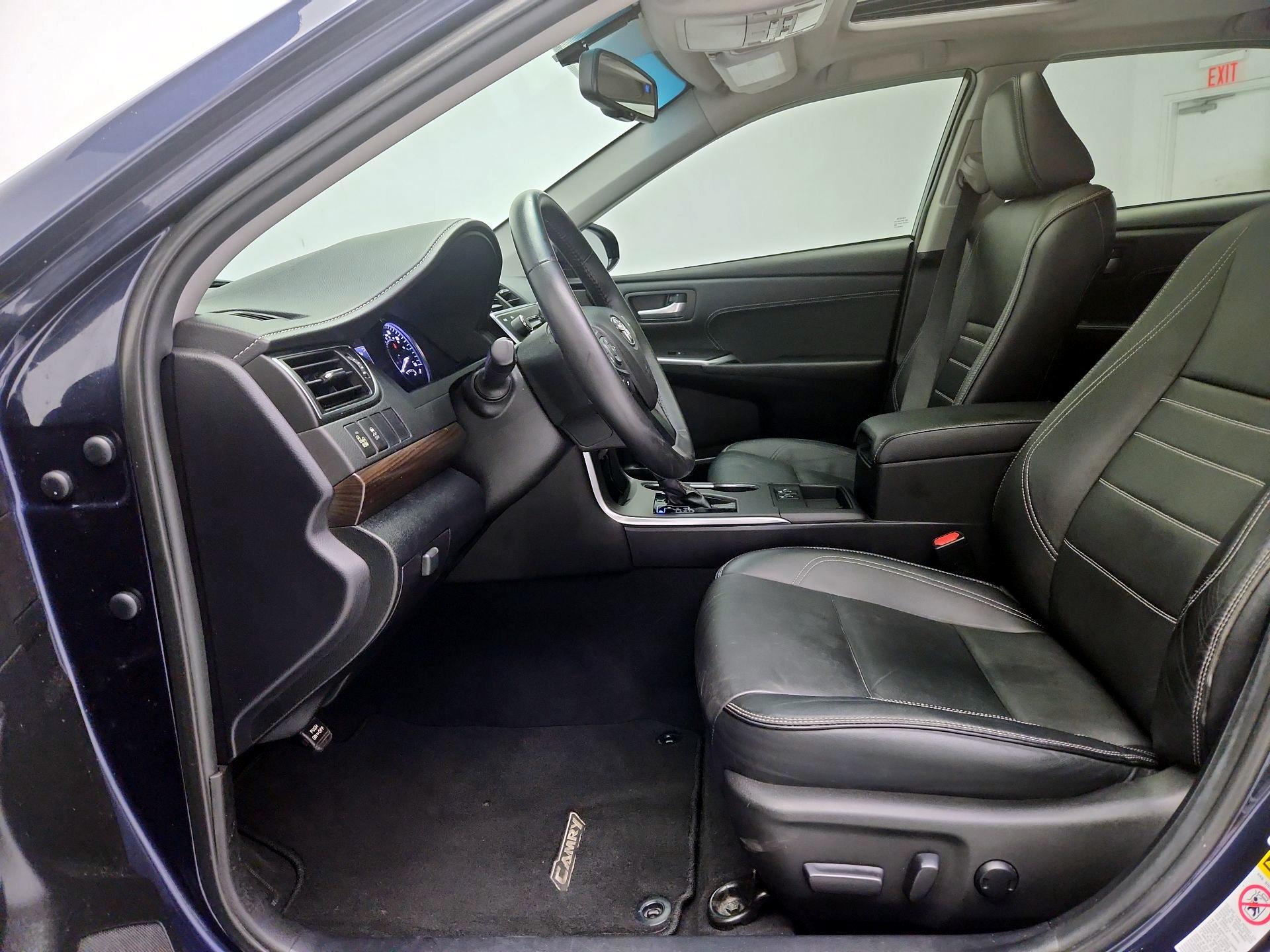 Thumbnail: 2015 Toyota Camry - 11