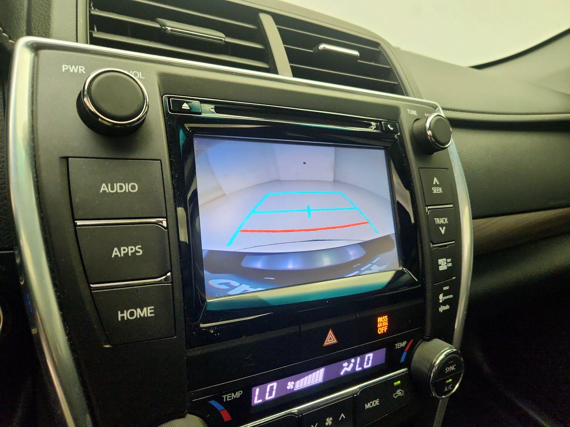 Thumbnail: 2015 Toyota Camry - 14
