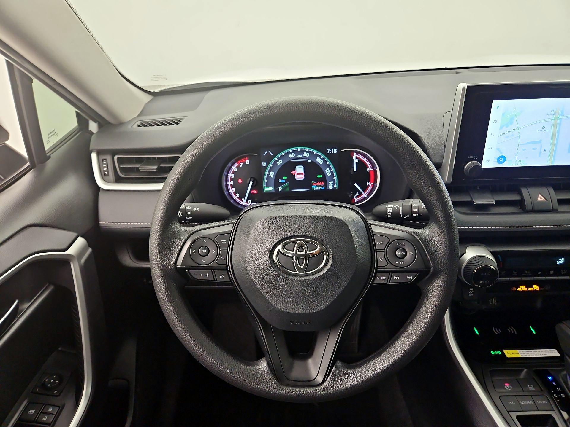Thumbnail: 2024 Toyota RAV4 - 10