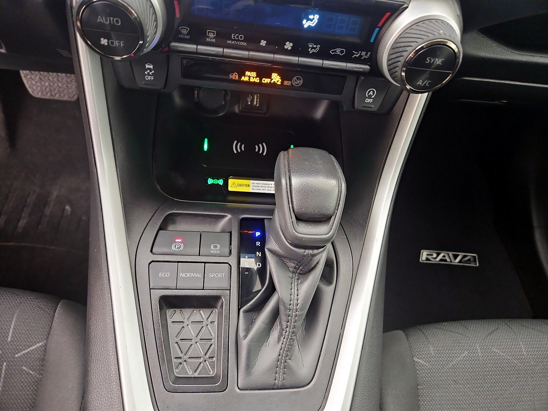 Thumbnail: 2024 Toyota RAV4 - 18