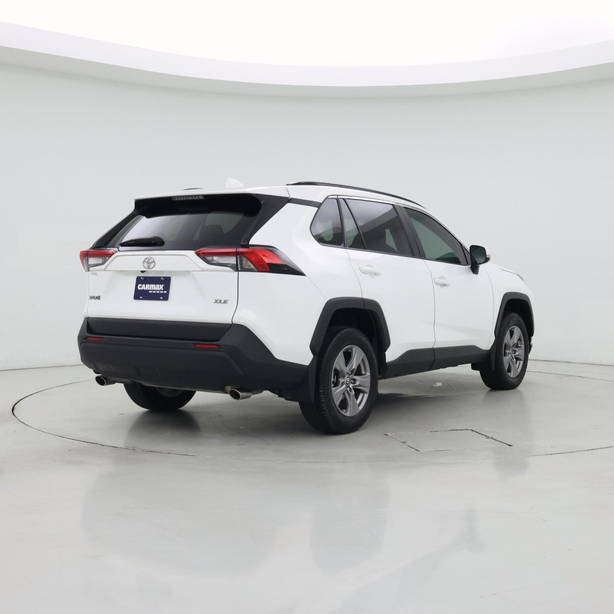 Thumbnail: 2024 Toyota RAV4 - 8