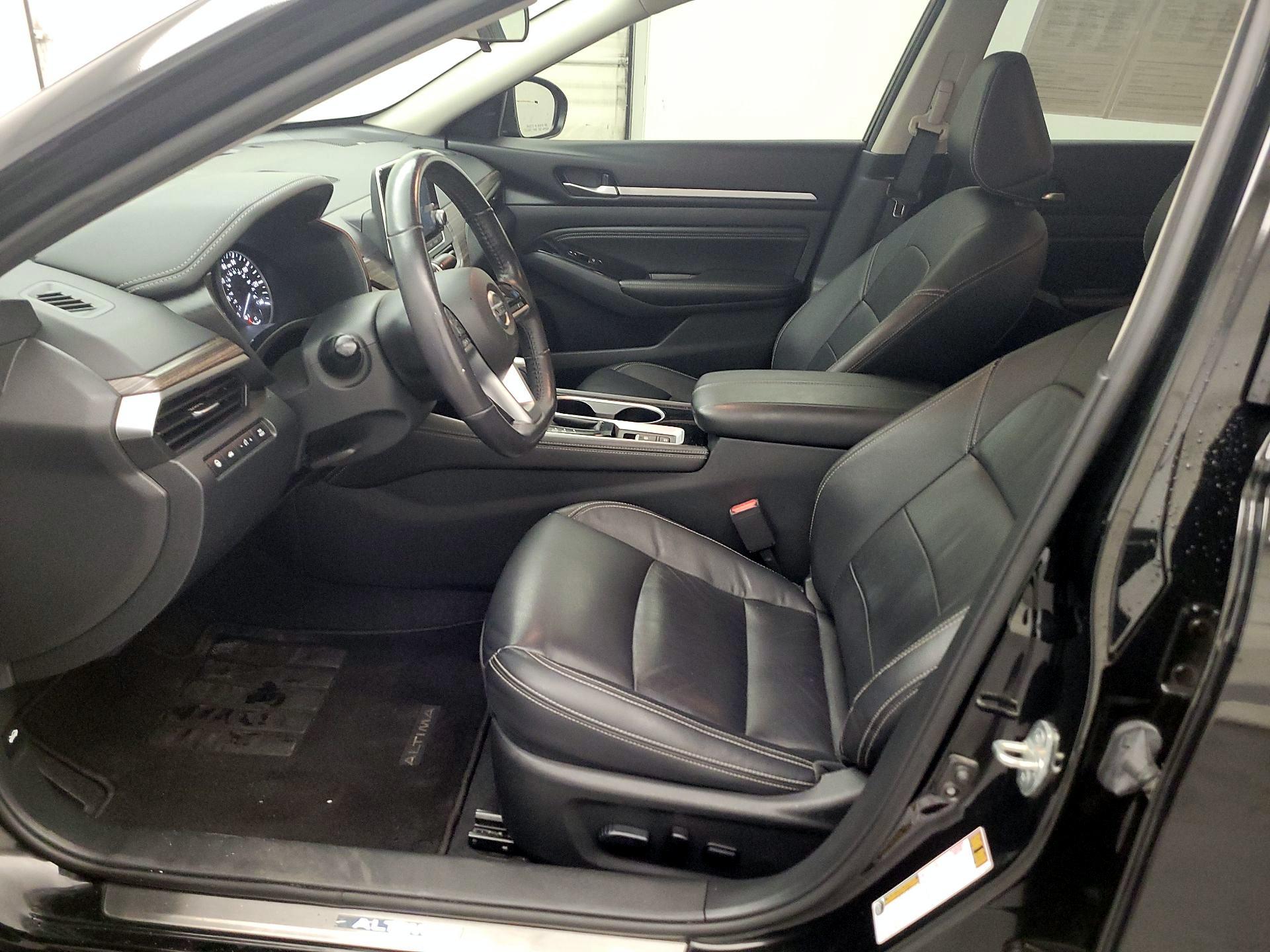 Thumbnail: 2022 Nissan Altima - 11