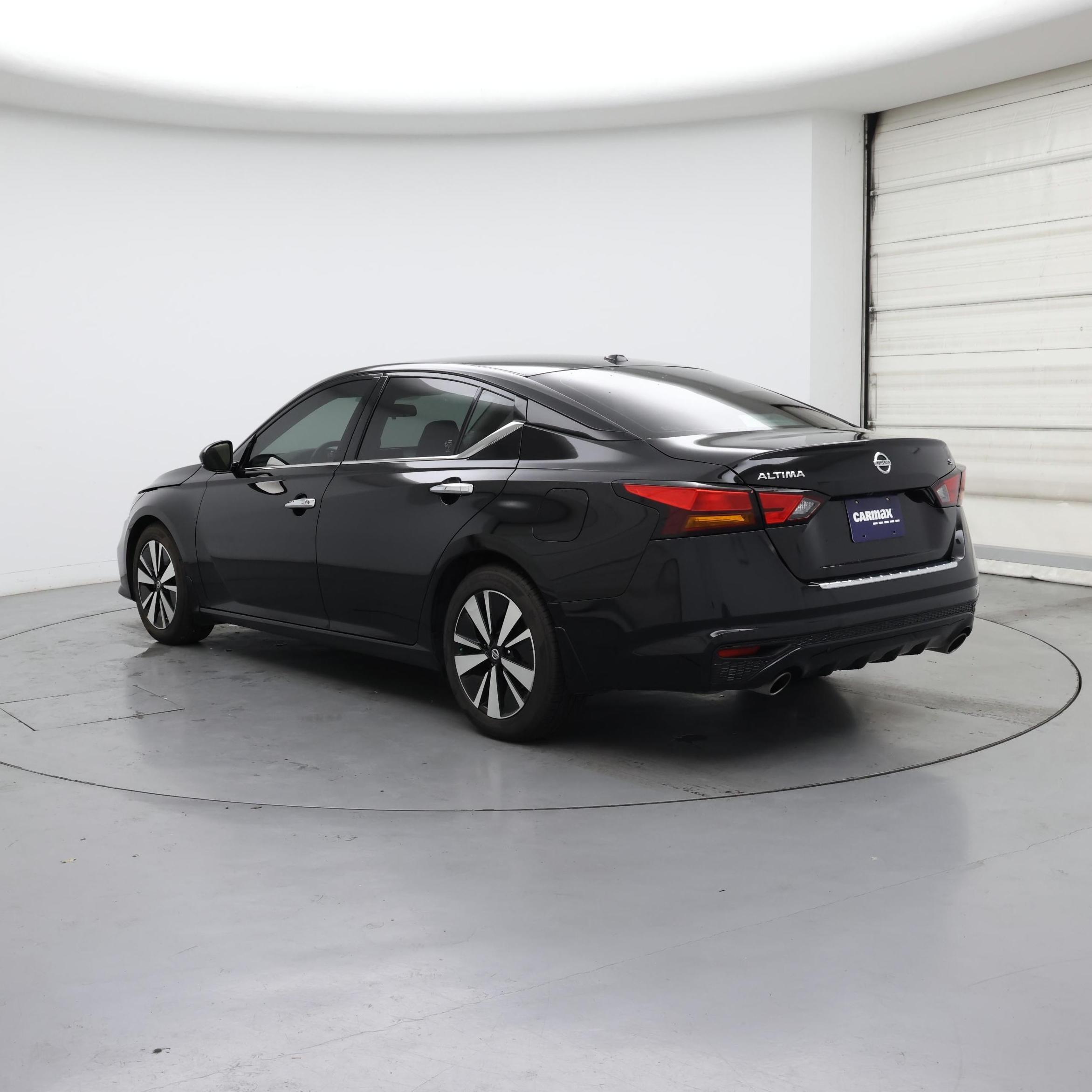 Thumbnail: 2022 Nissan Altima - 2