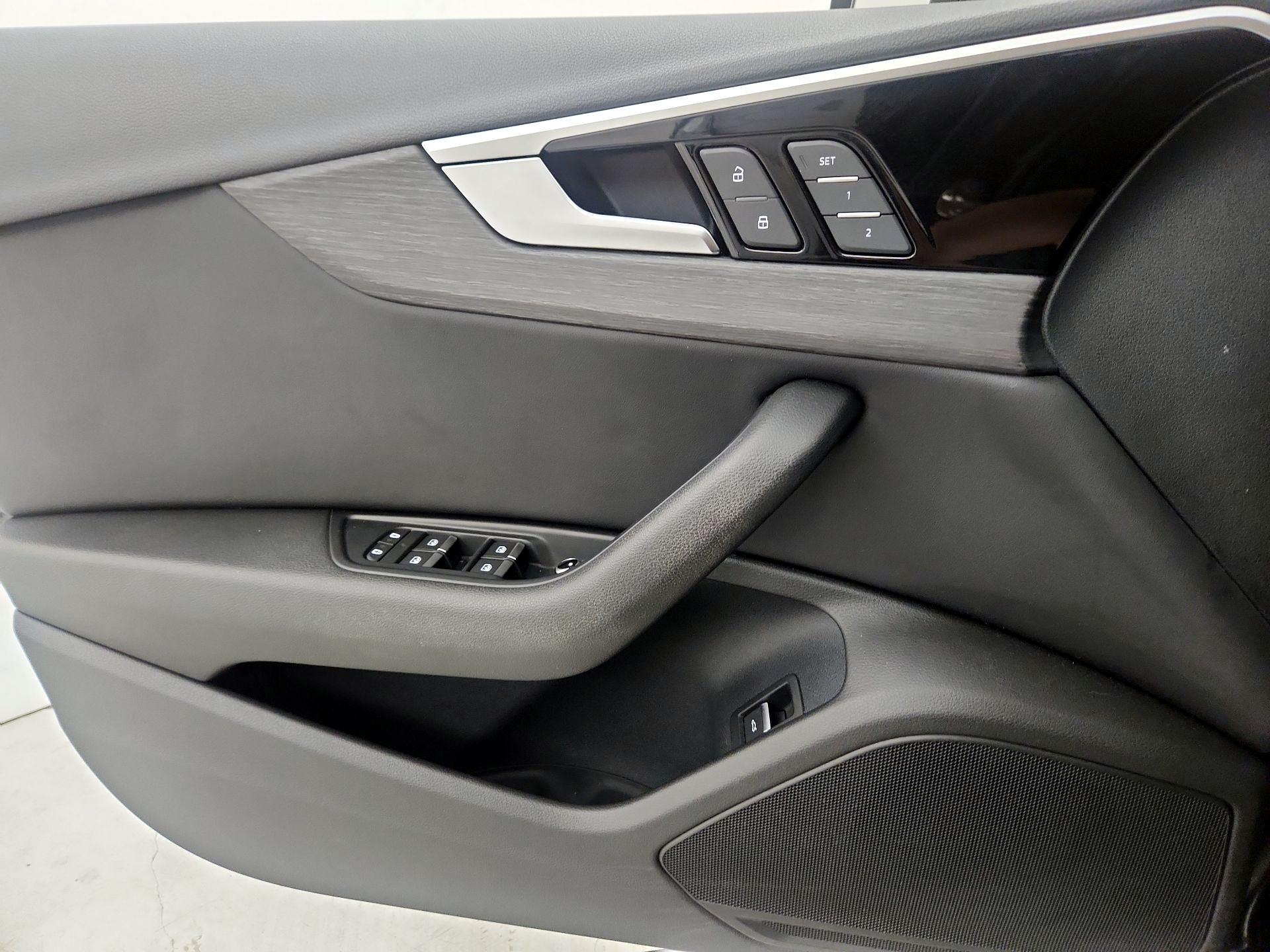 Thumbnail: 2020 Audi A4 - 12