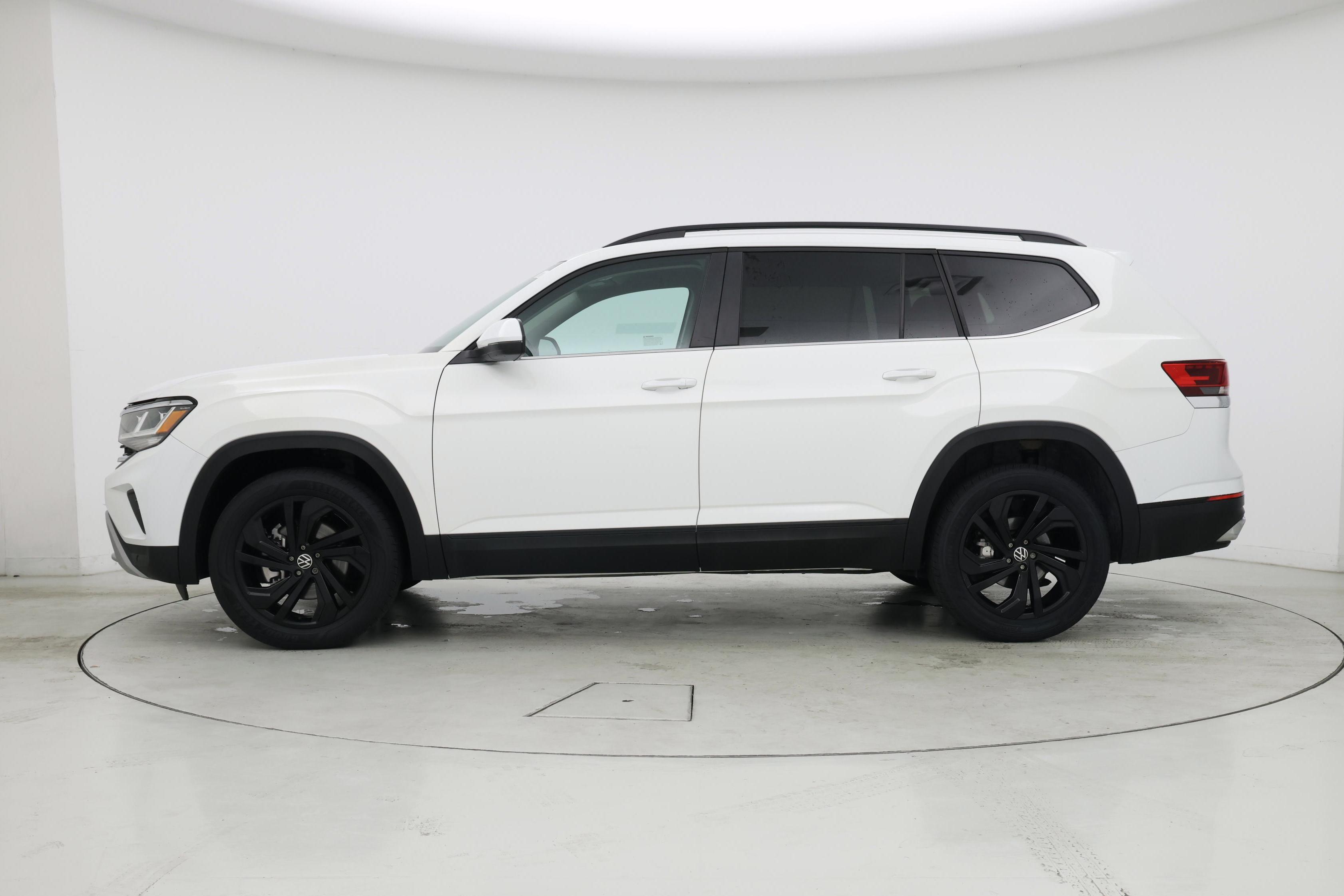 Thumbnail: 2023 Volkswagen Atlas - 3