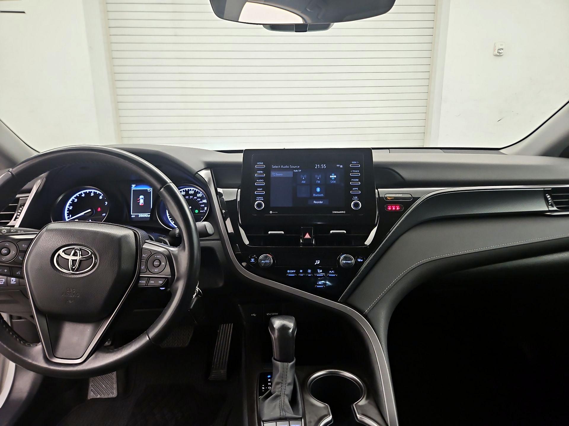 Thumbnail: 2022 Toyota Camry - 9
