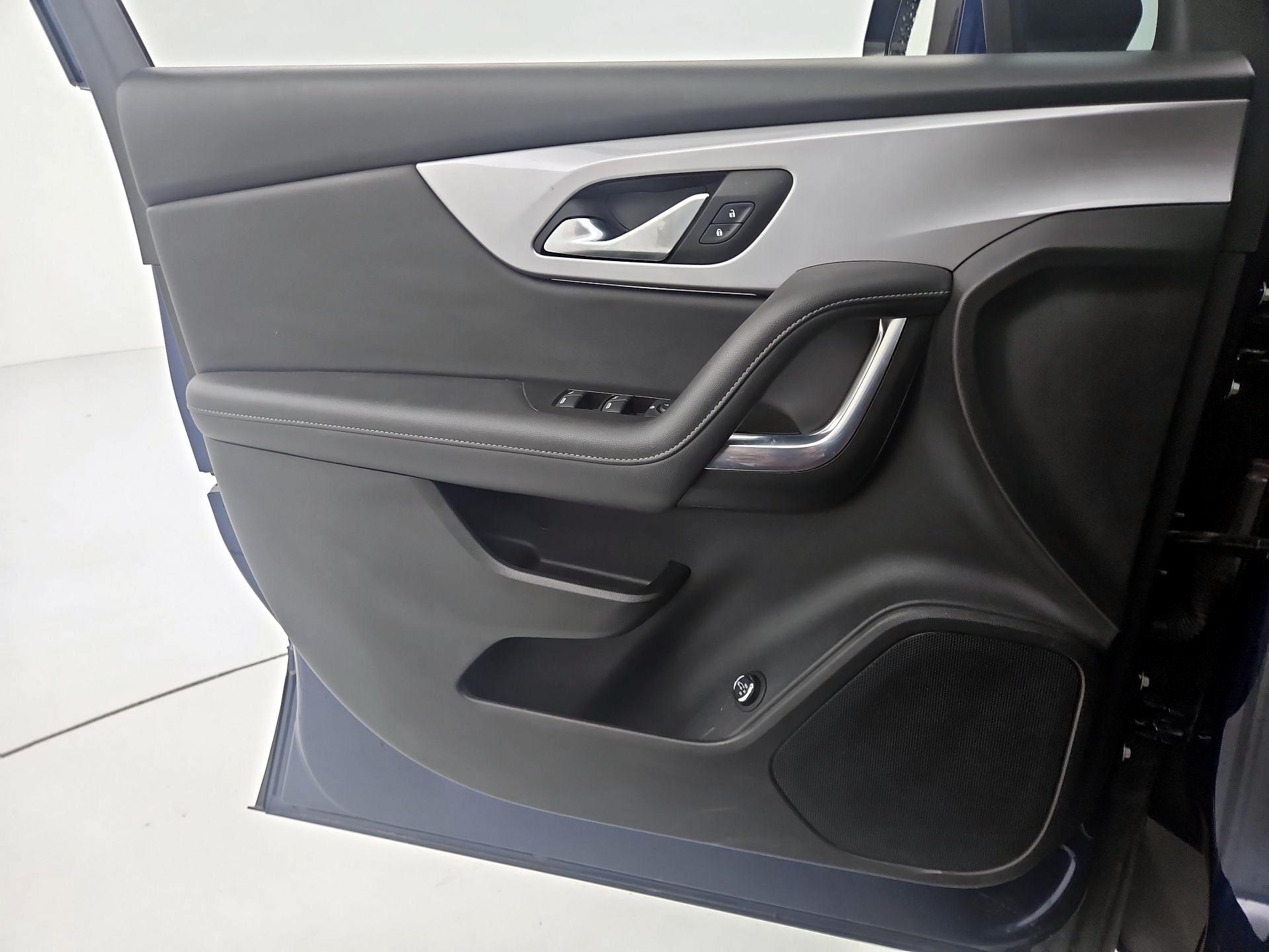 Thumbnail: 2022 Chevrolet Blazer - 12