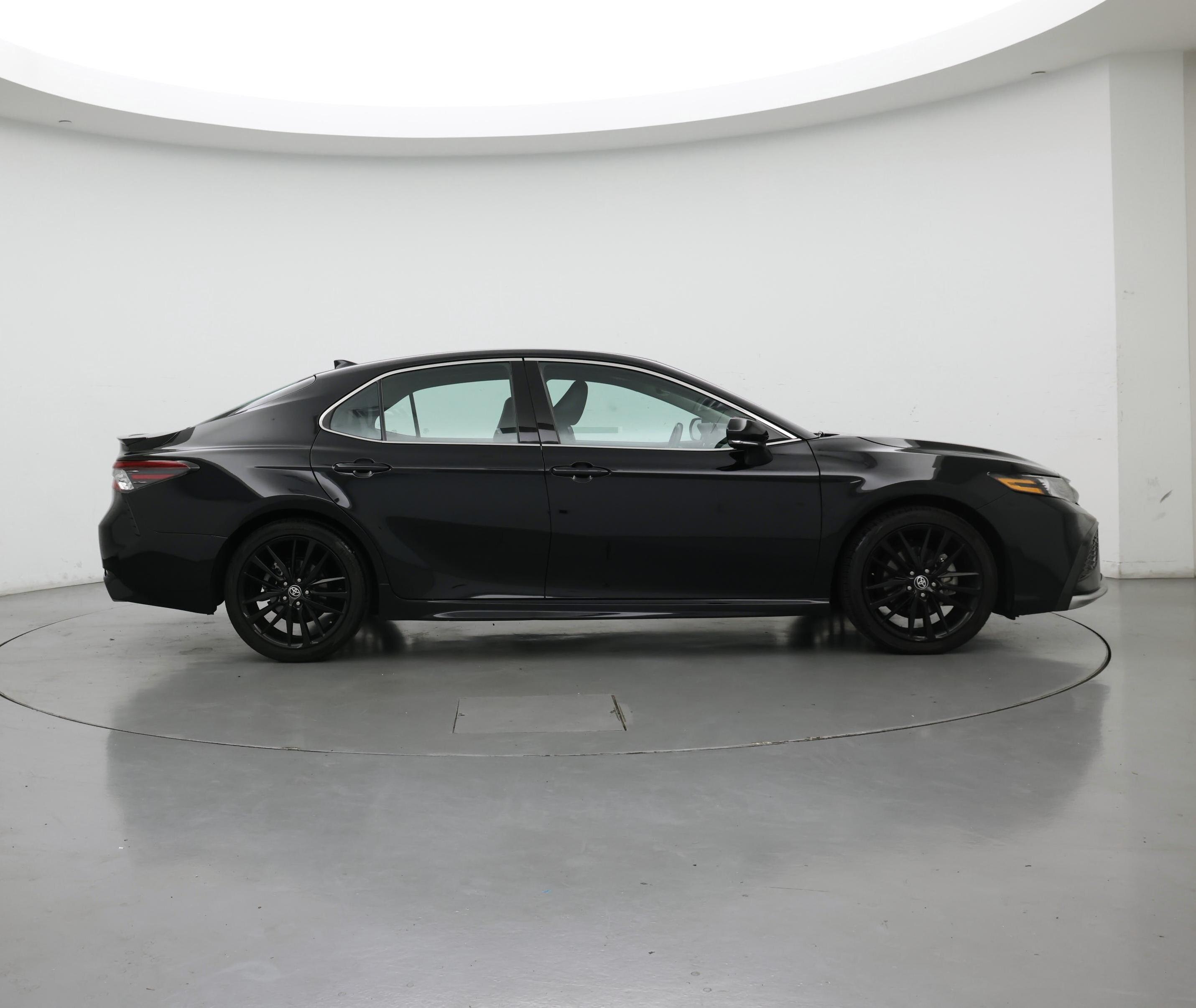 Thumbnail: 2023 Toyota Camry - 7