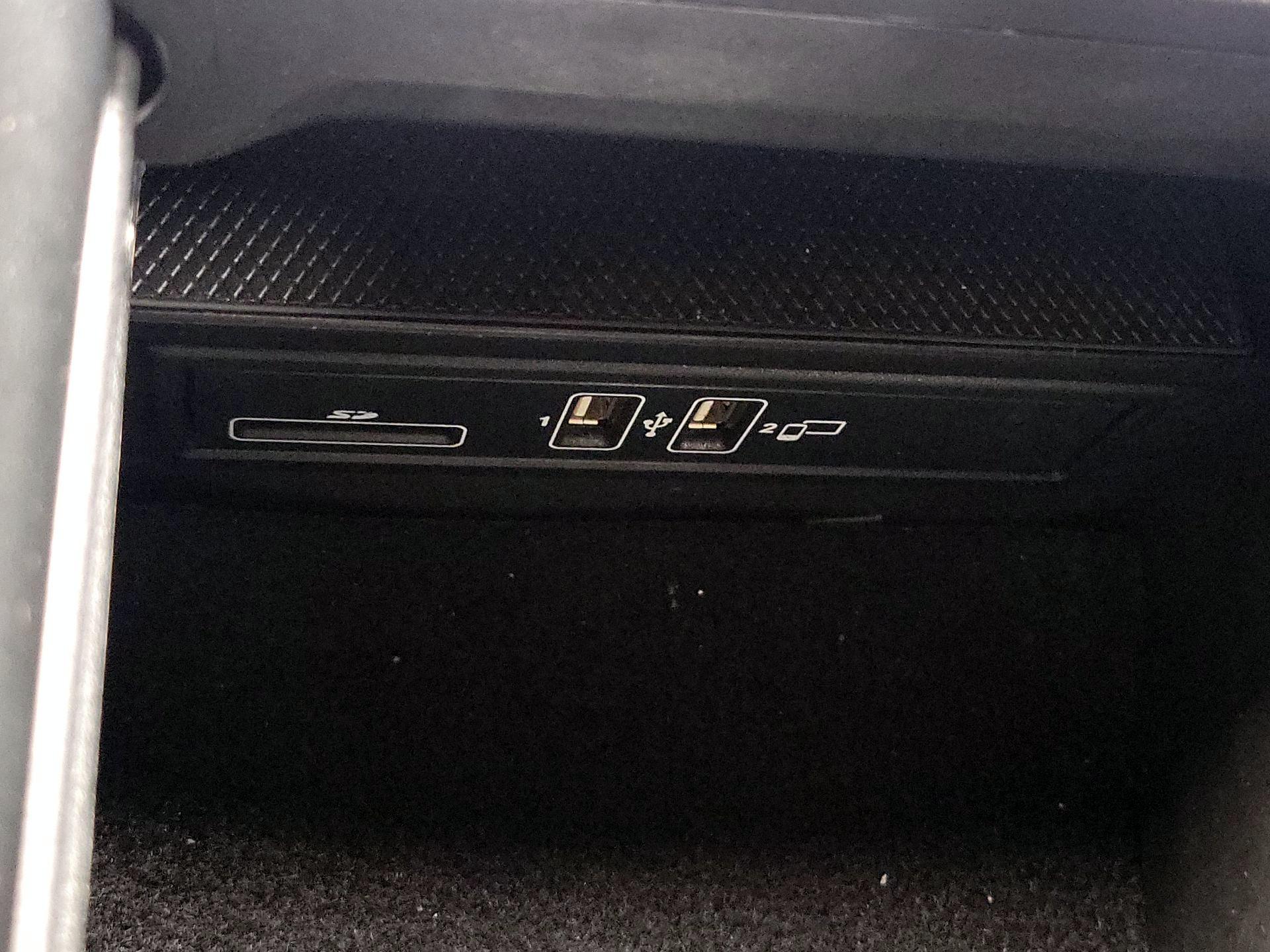 Thumbnail: 2021 Mercedes-Benz C-Class - 18