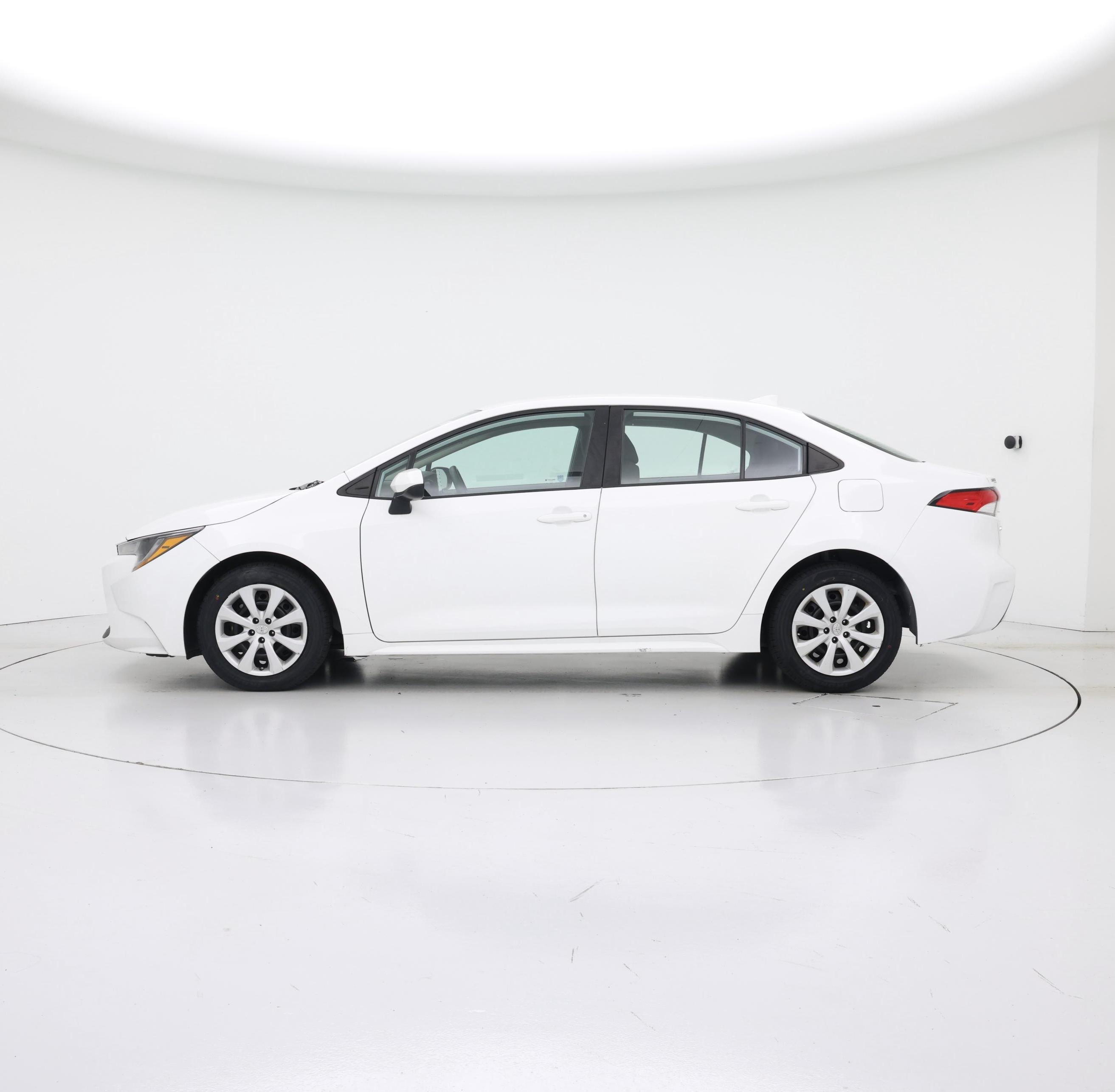 Thumbnail: 2022 Toyota Corolla - 3
