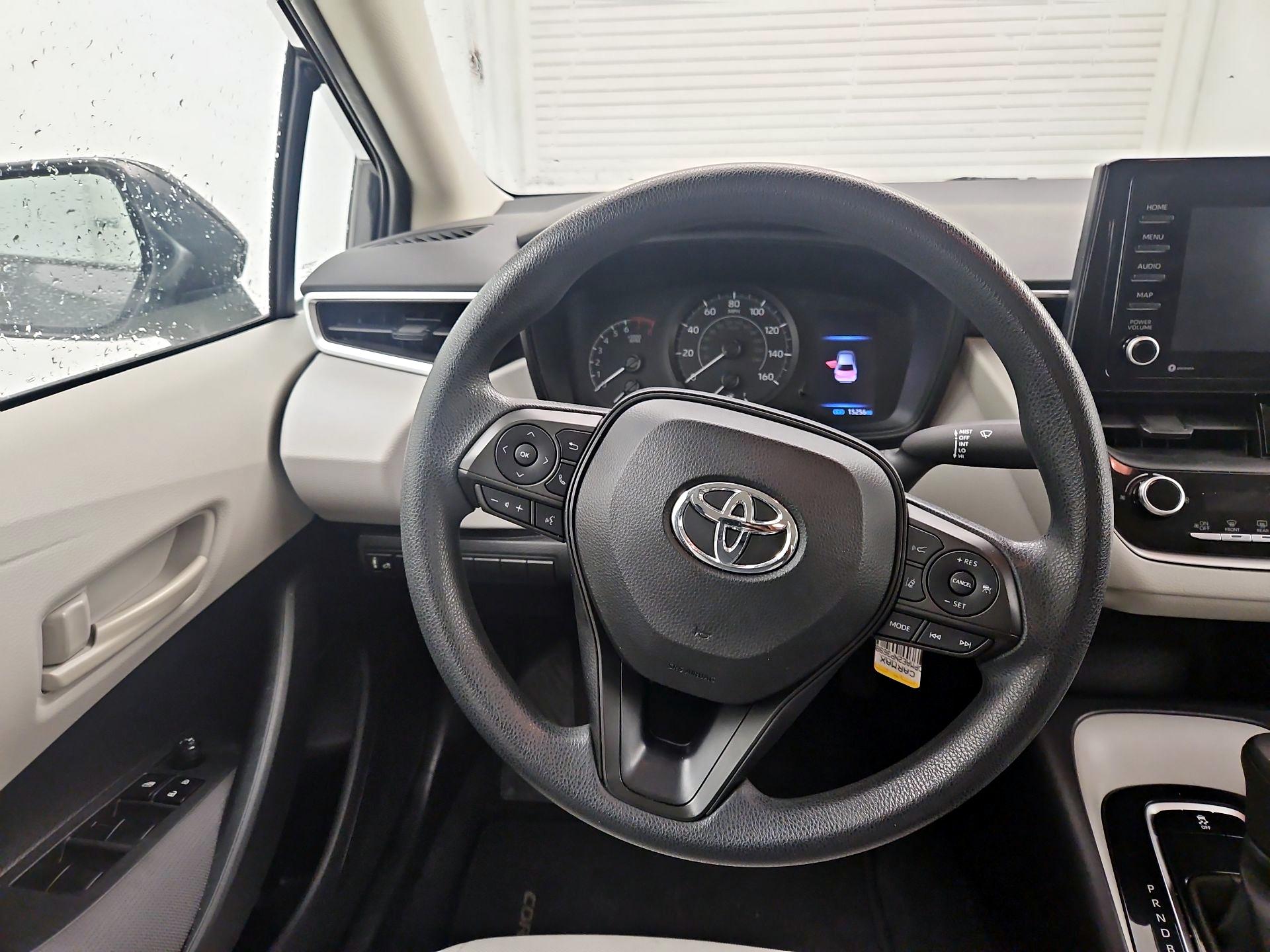 Thumbnail: 2022 Toyota Corolla - 10