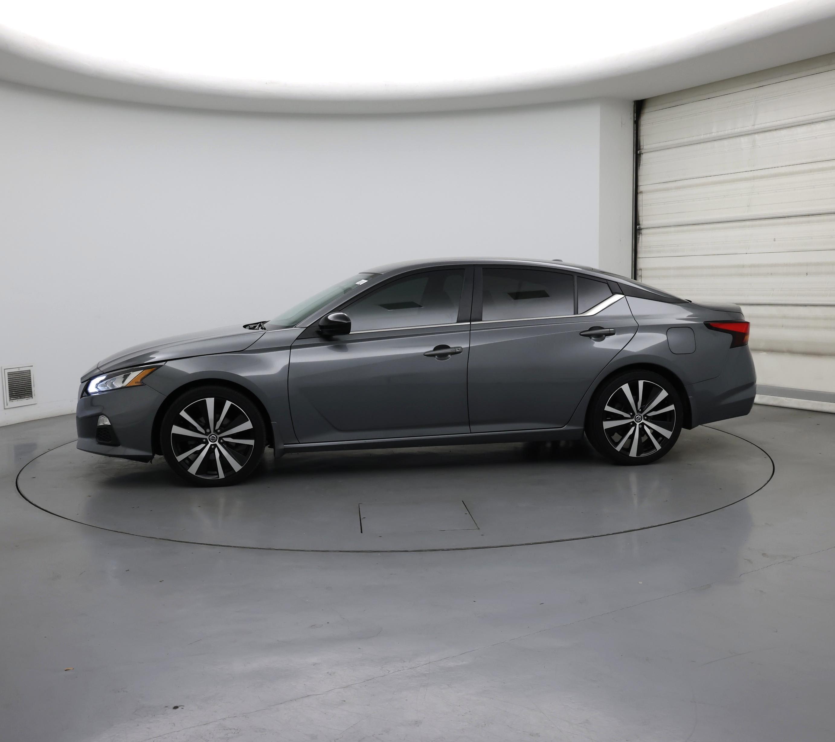 Thumbnail: 2021 Nissan Altima - 3