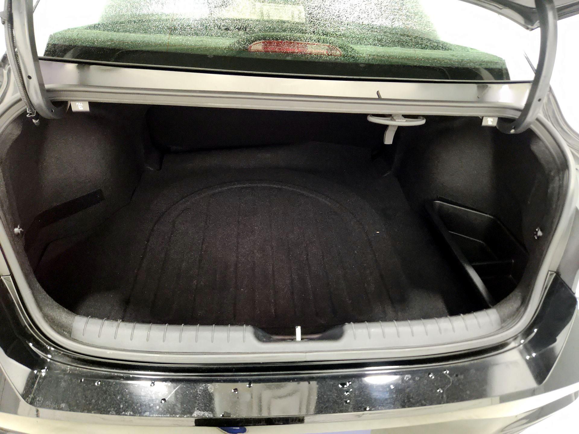 Thumbnail: 2023 Hyundai Elantra - 20