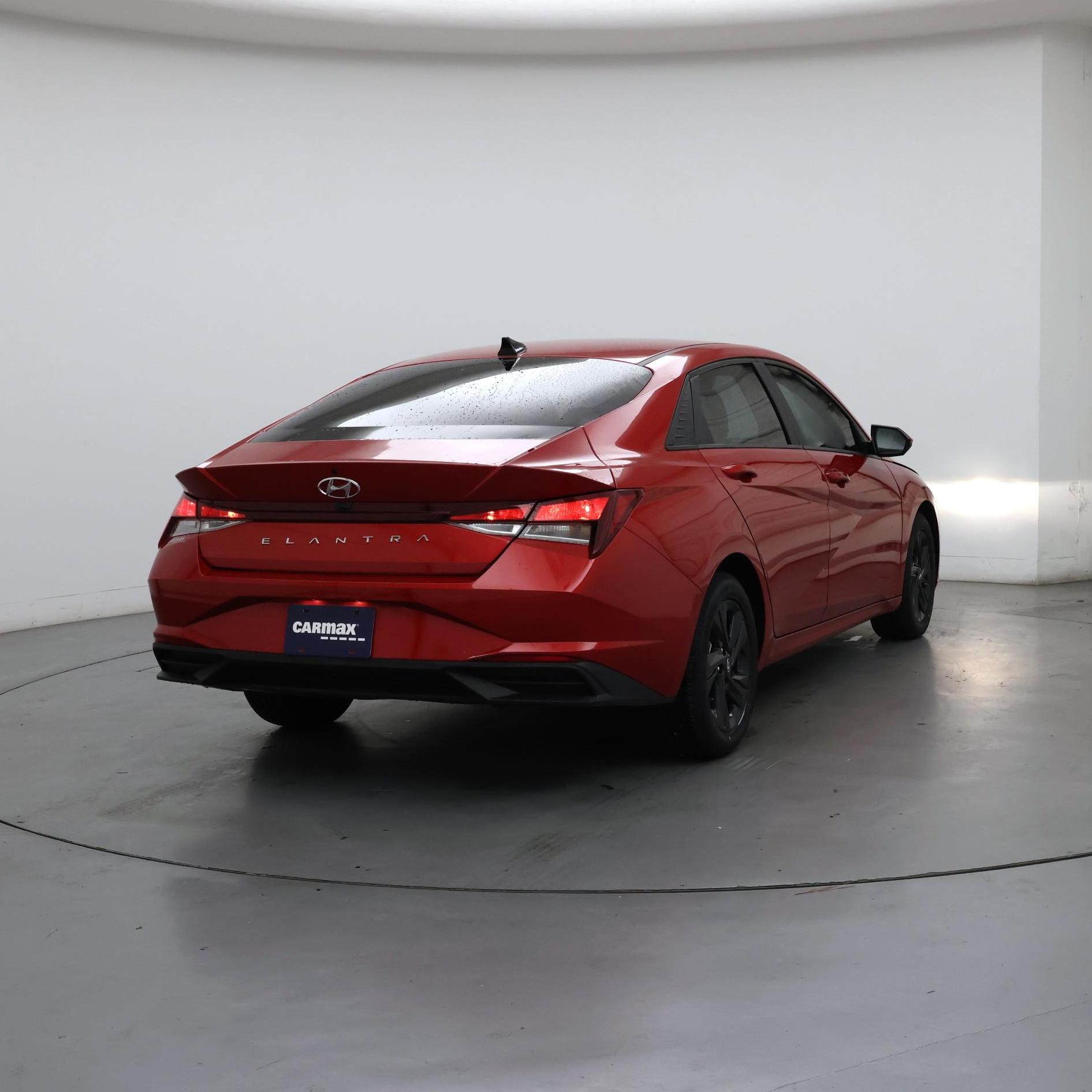Thumbnail: 2023 Hyundai Elantra - 8