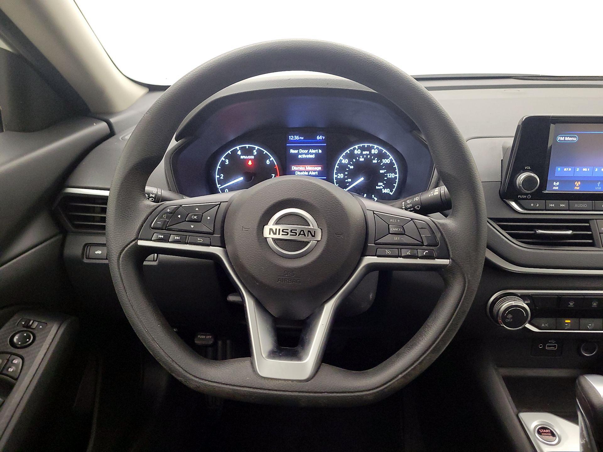 Thumbnail: 2022 Nissan Altima - 10