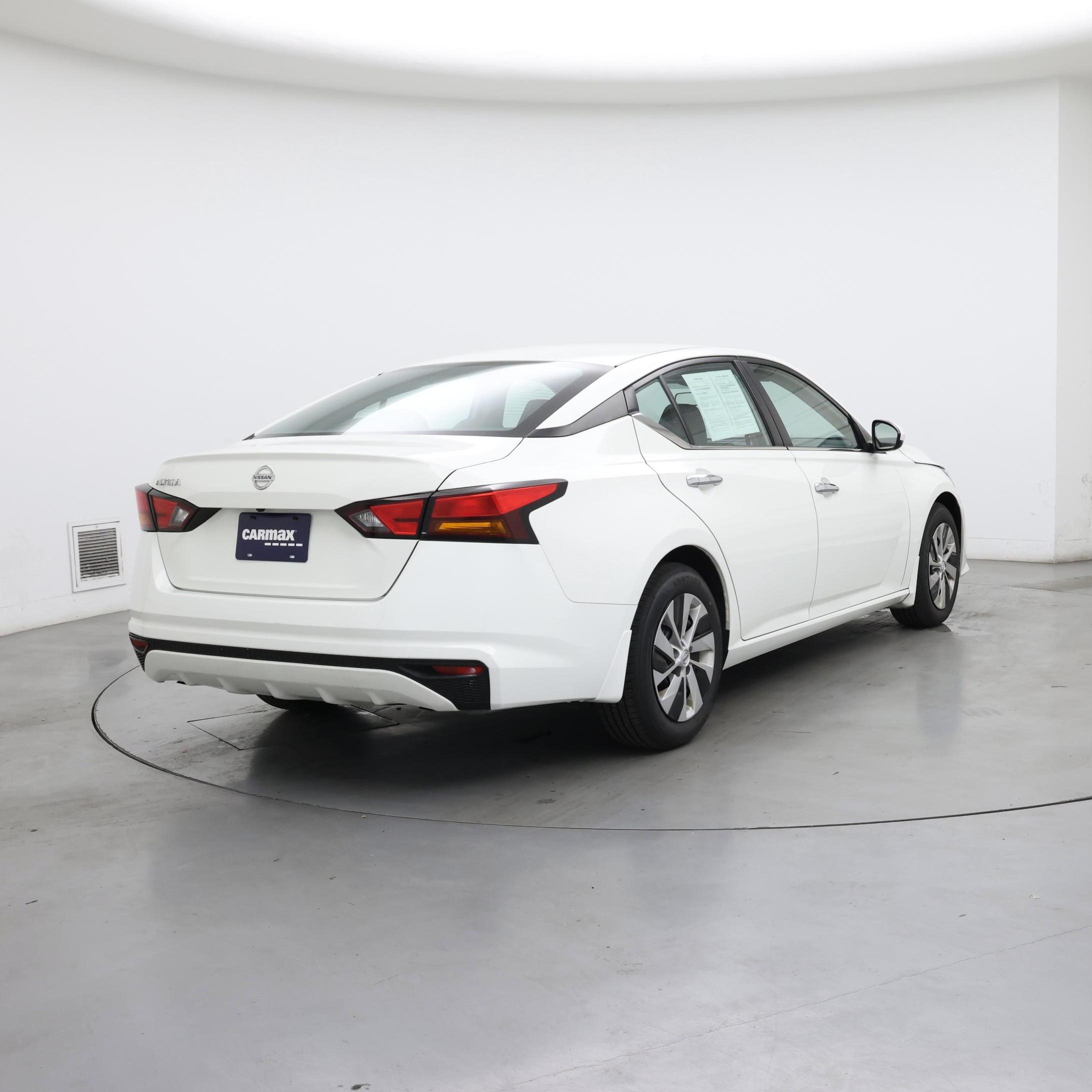 Thumbnail: 2022 Nissan Altima - 8