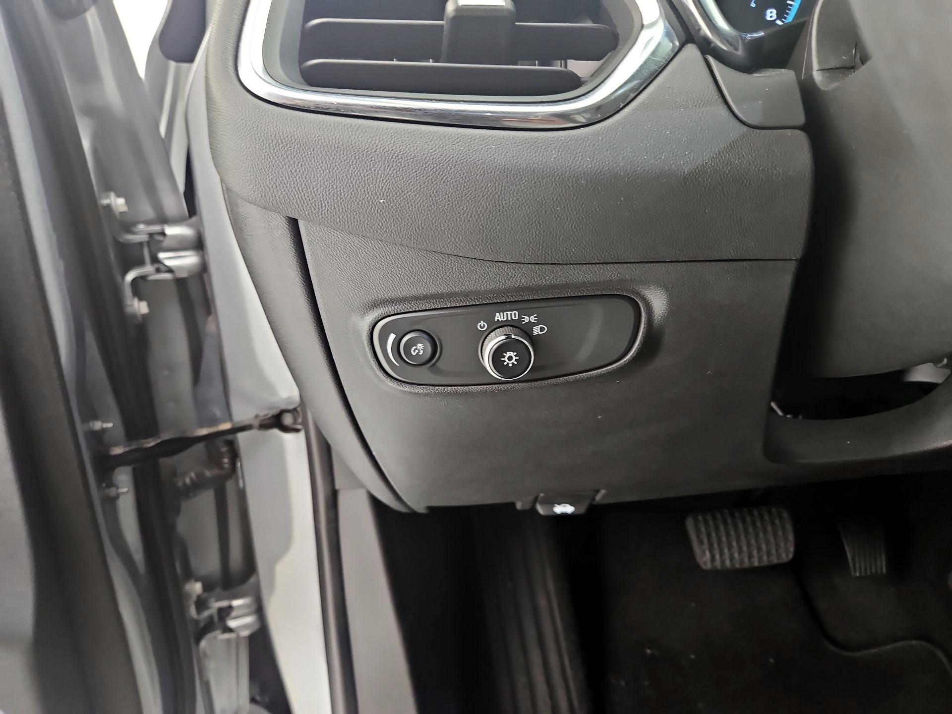 Thumbnail: 2023 Chevrolet Equinox - 13