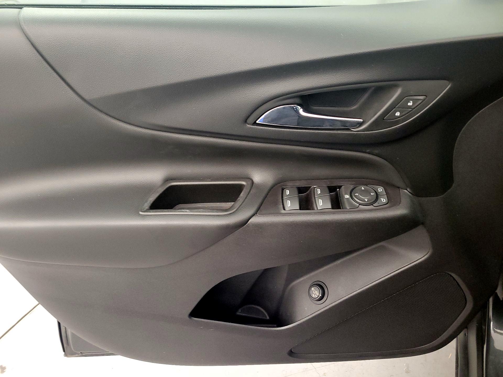 Thumbnail: 2020 Chevrolet Equinox - 12