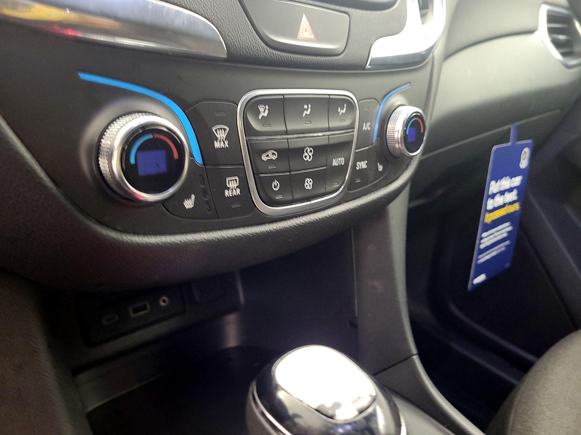 Thumbnail: 2020 Chevrolet Equinox - 14