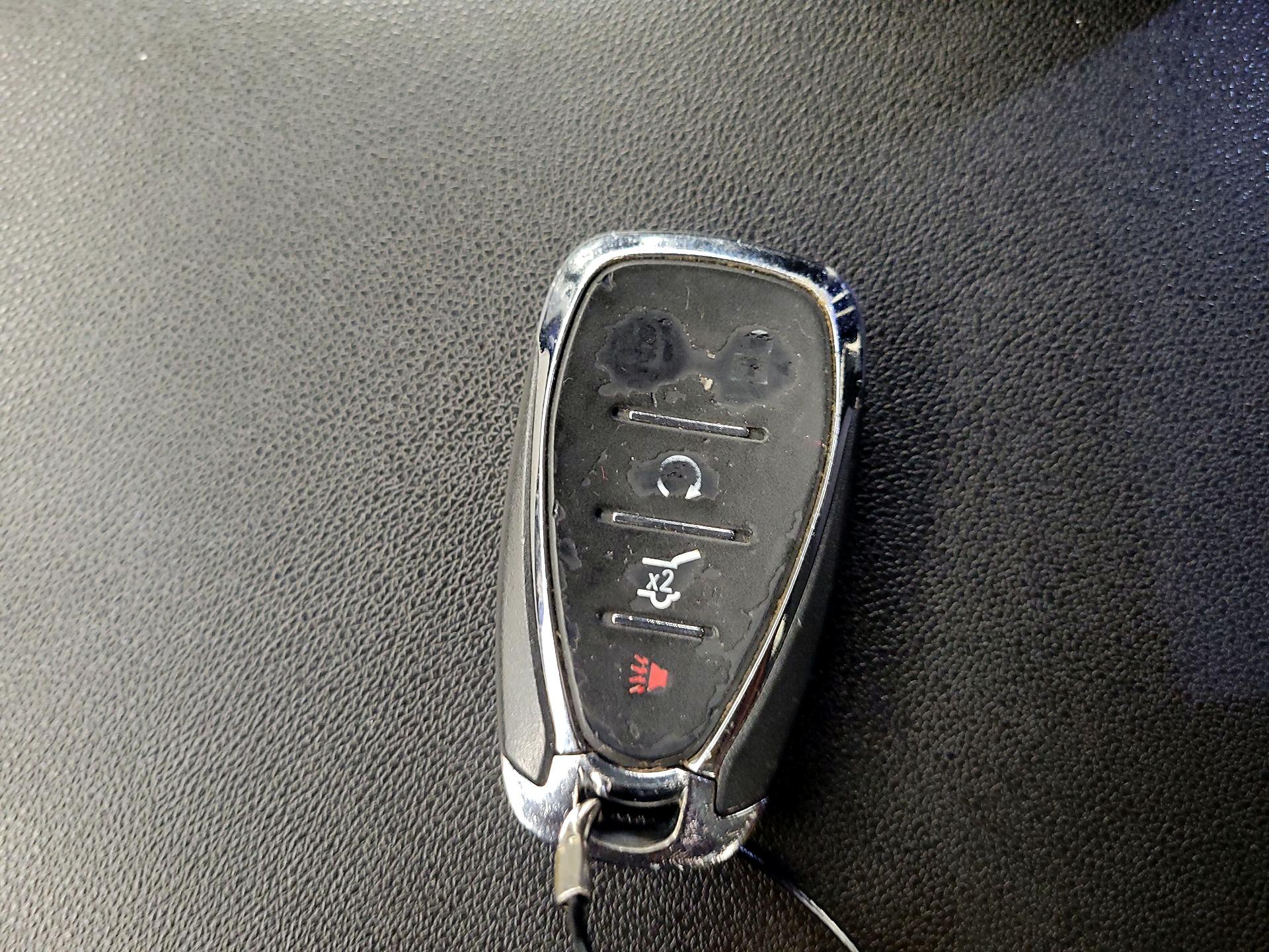 Thumbnail: 2020 Chevrolet Equinox - 18