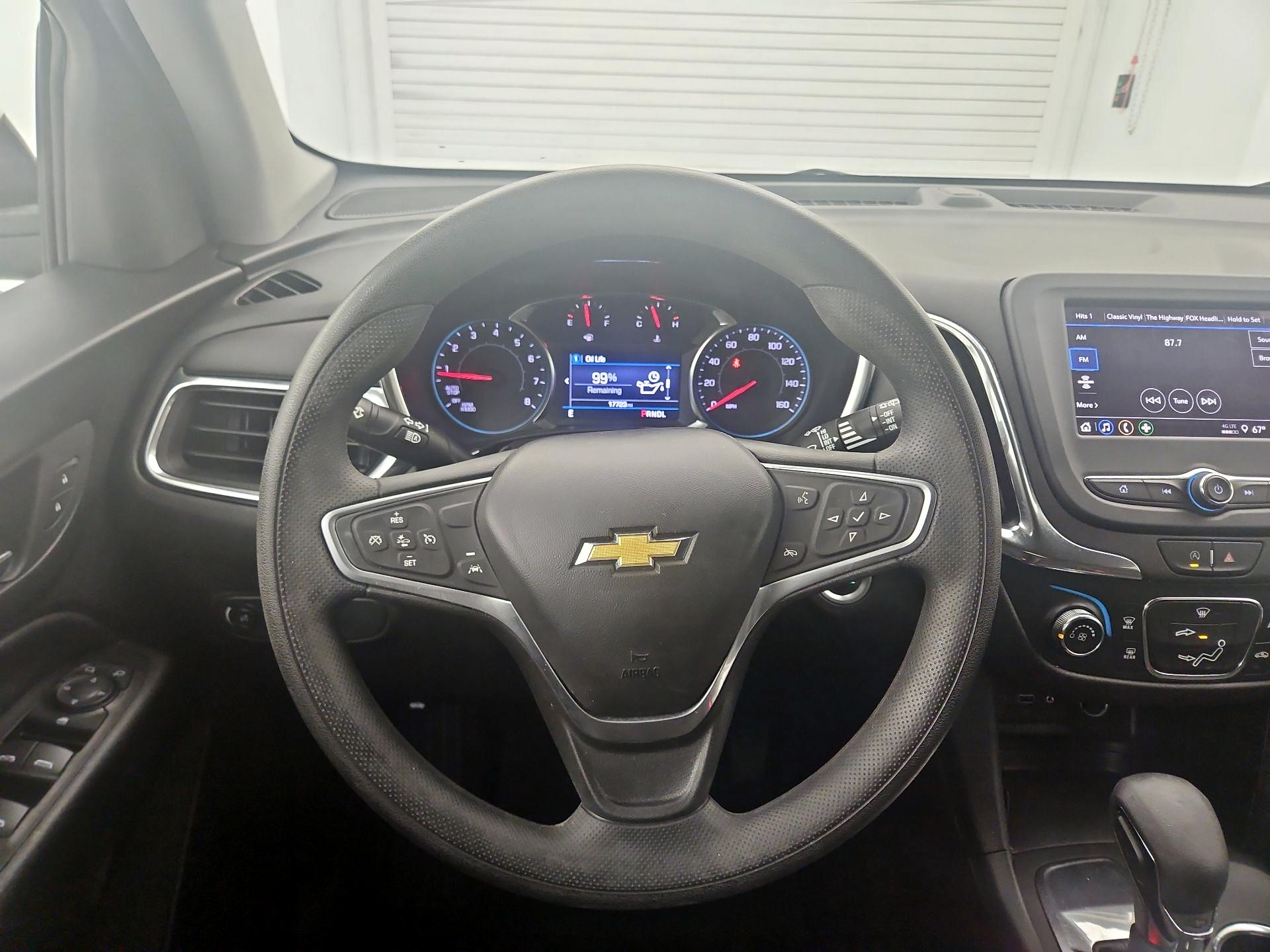 Thumbnail: 2022 Chevrolet Equinox - 10