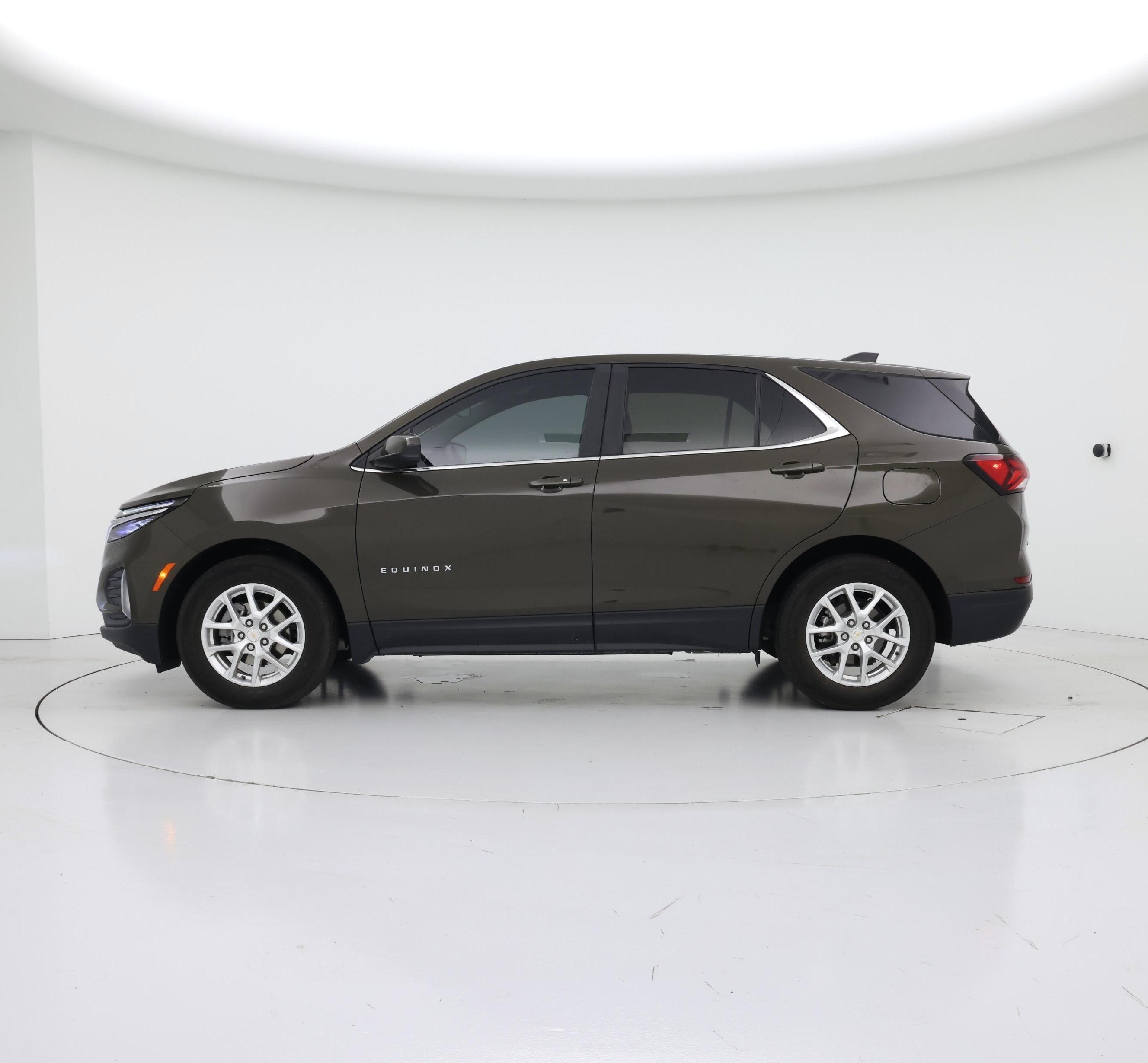 Thumbnail: 2023 Chevrolet Equinox - 3