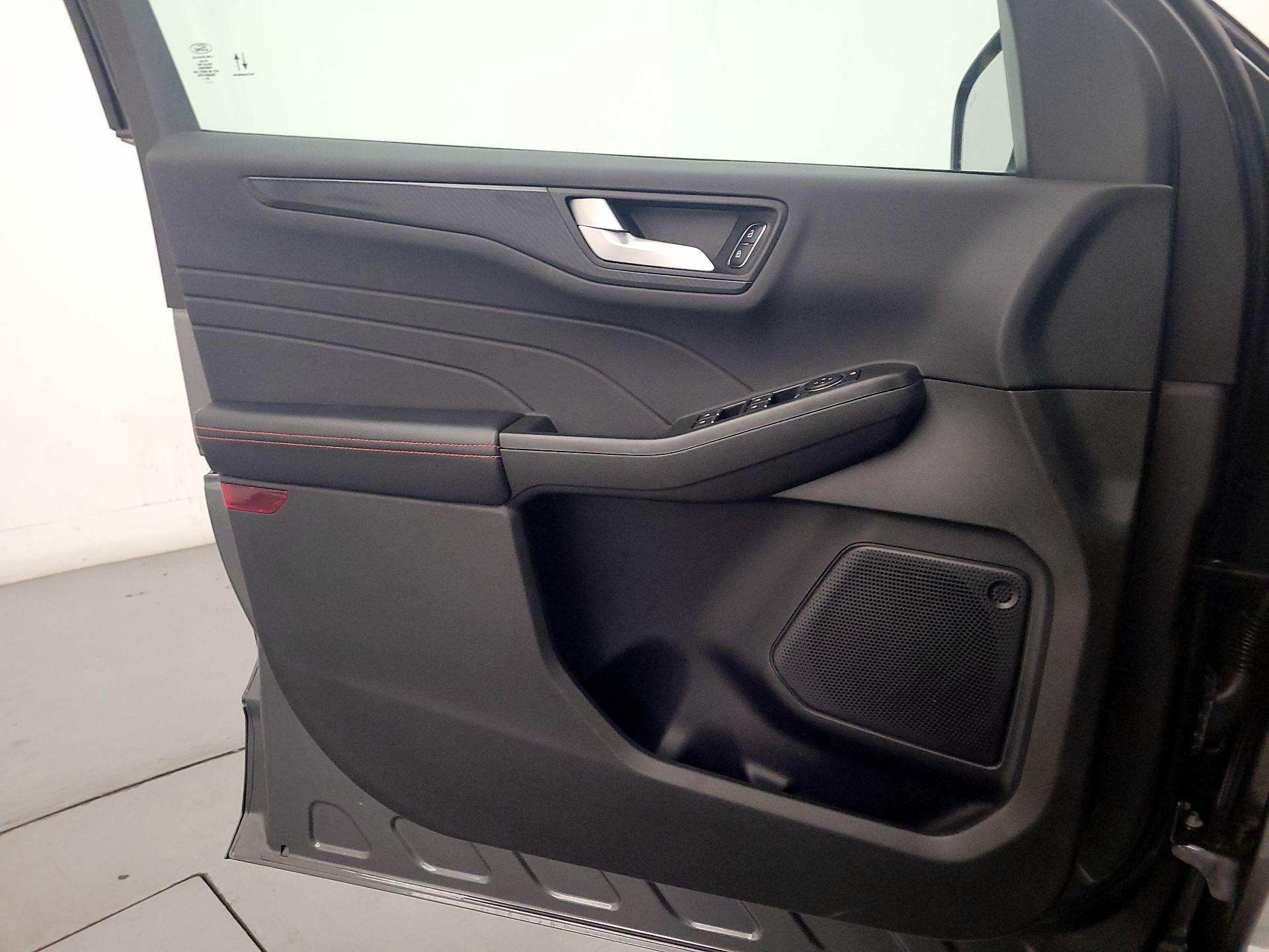 Thumbnail: 2023 Ford Escape - 12