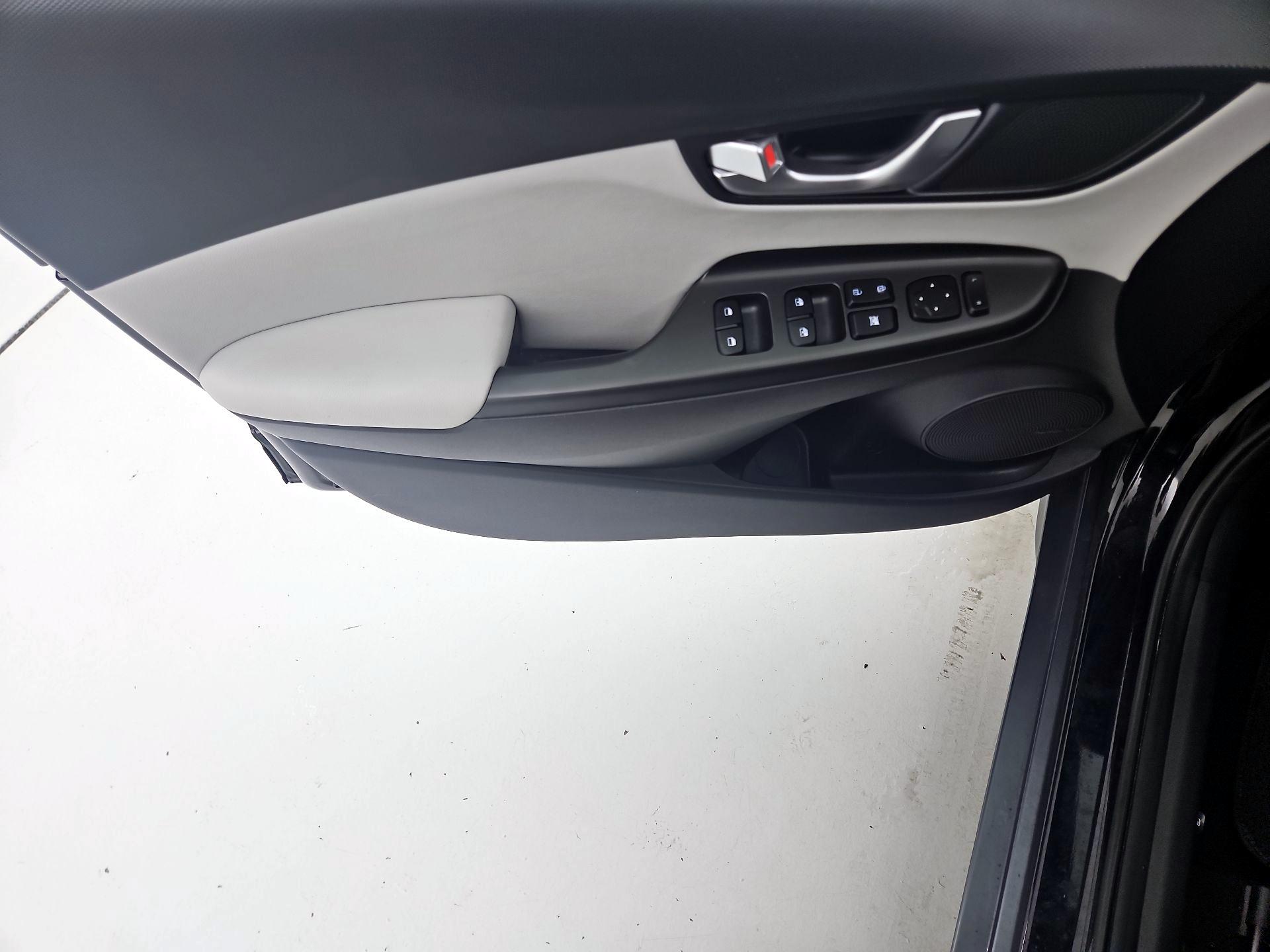 Thumbnail: 2023 Hyundai Kona - 12