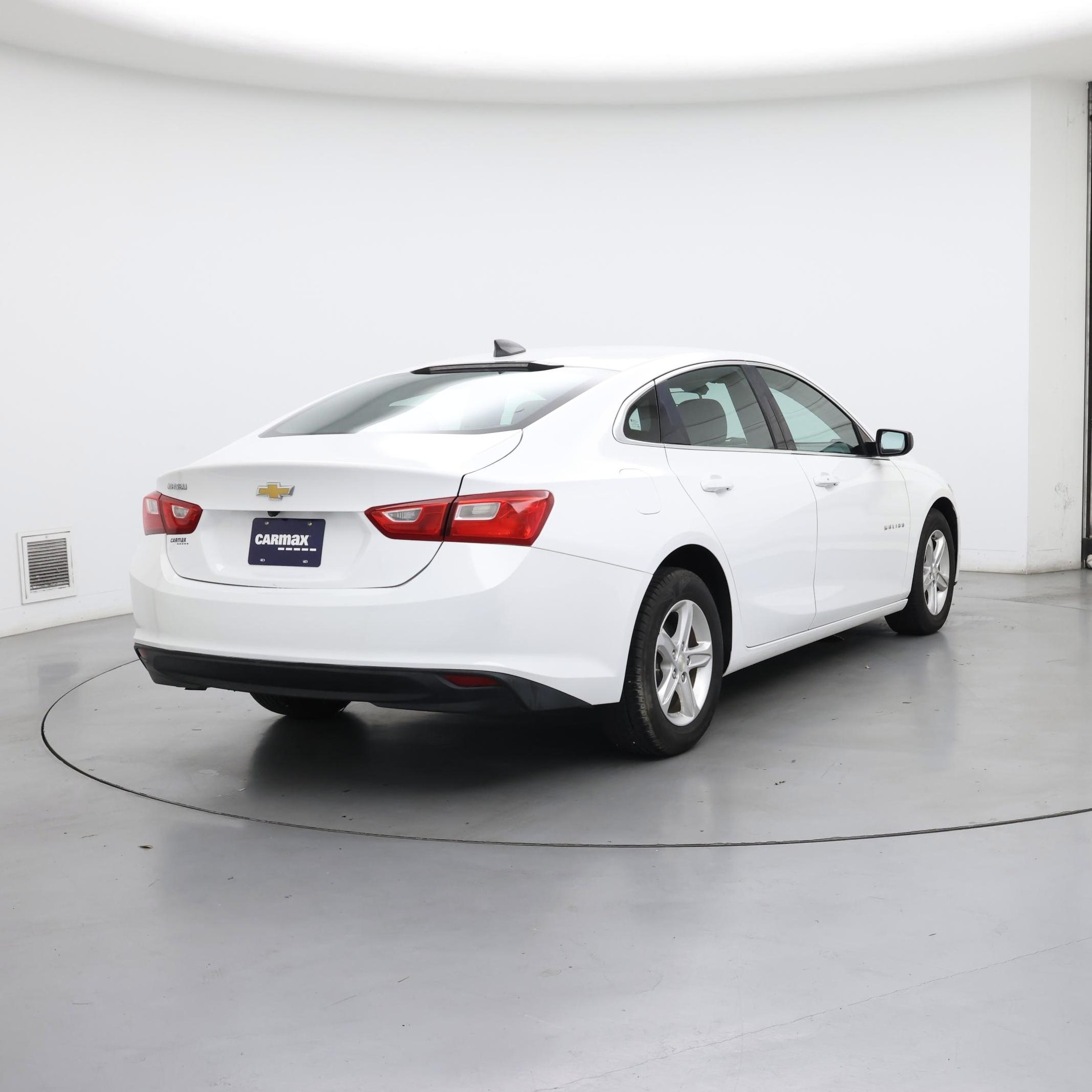 Thumbnail: 2021 Chevrolet Malibu - 8