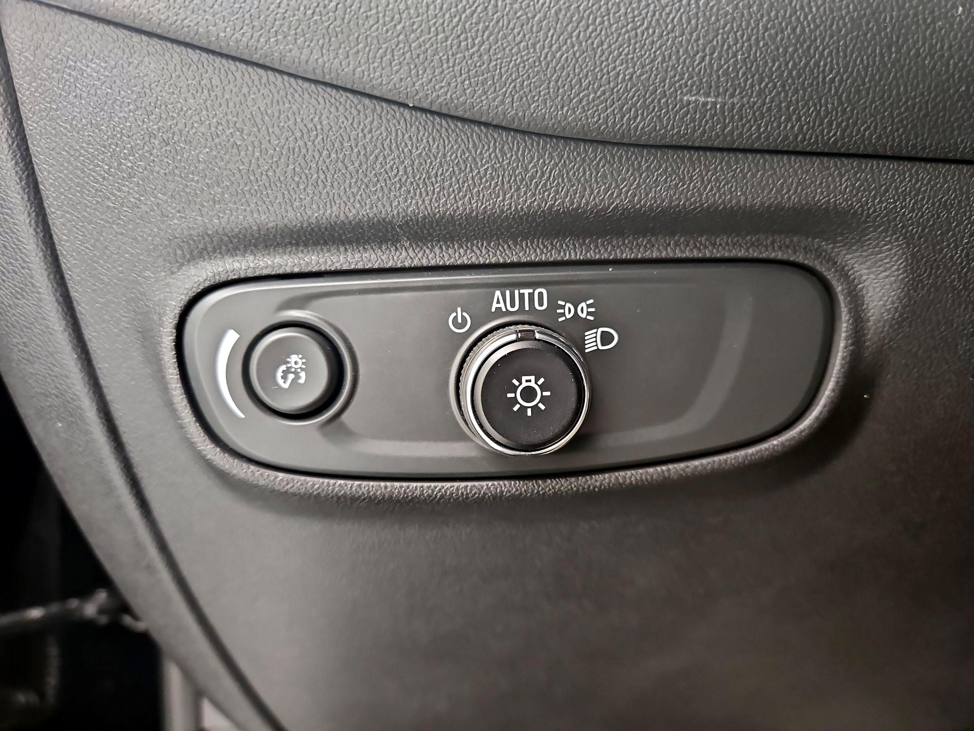 Thumbnail: 2023 Chevrolet Equinox - 13