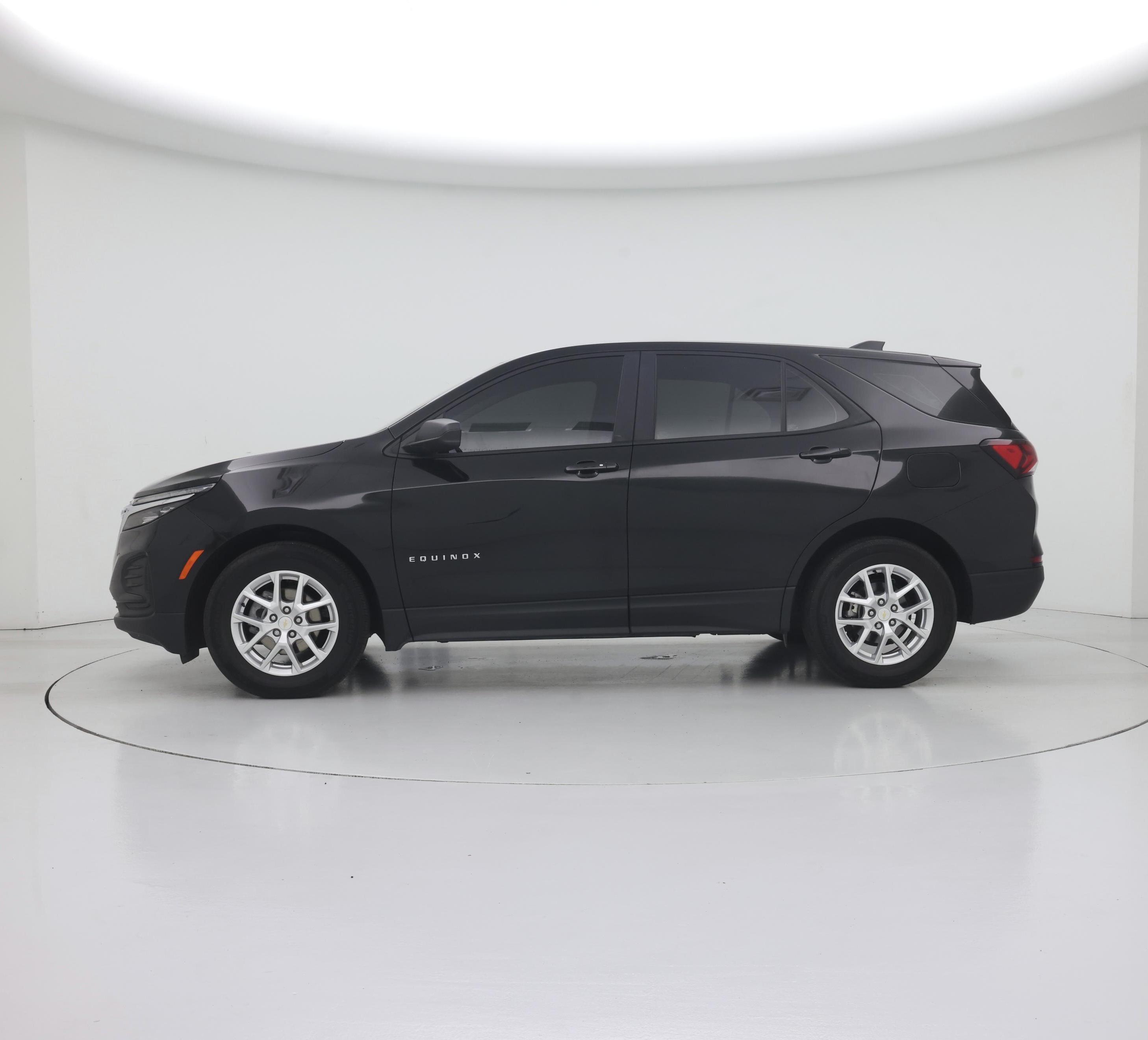 Thumbnail: 2023 Chevrolet Equinox - 3