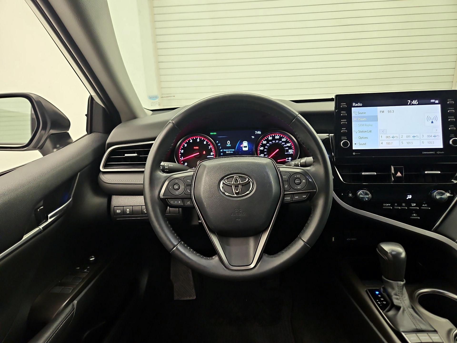 Thumbnail: 2022 Toyota Camry - 10
