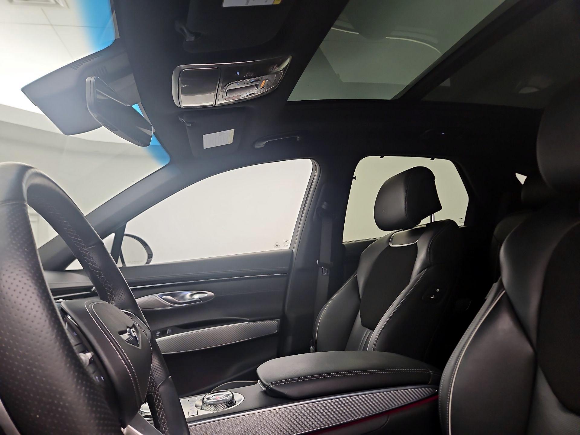 Thumbnail: 2023 Genesis GV70 - 19