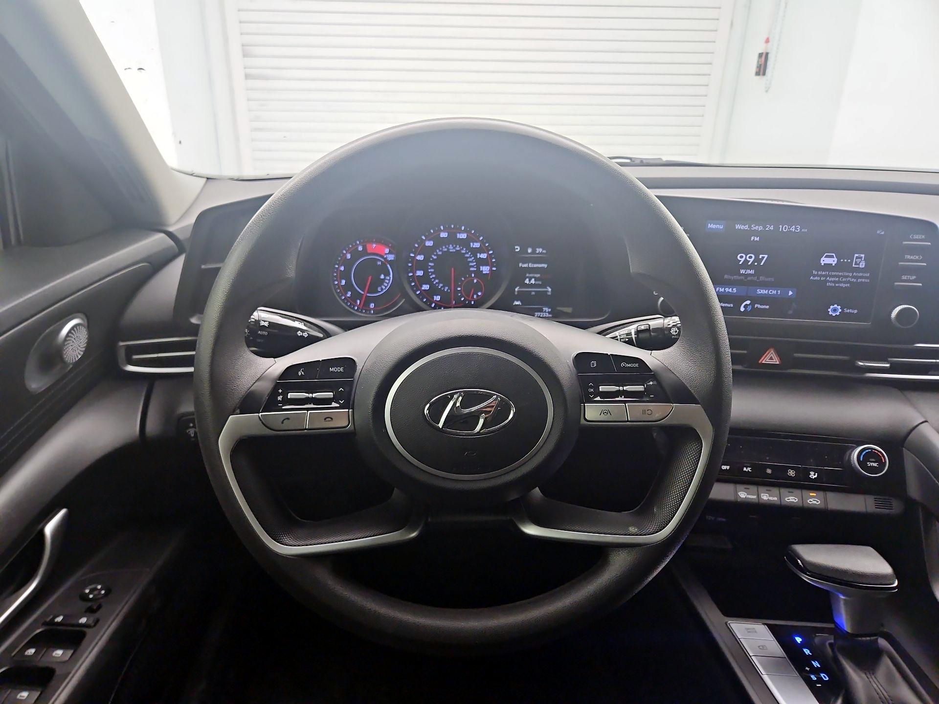 Thumbnail: 2023 Hyundai Elantra - 10