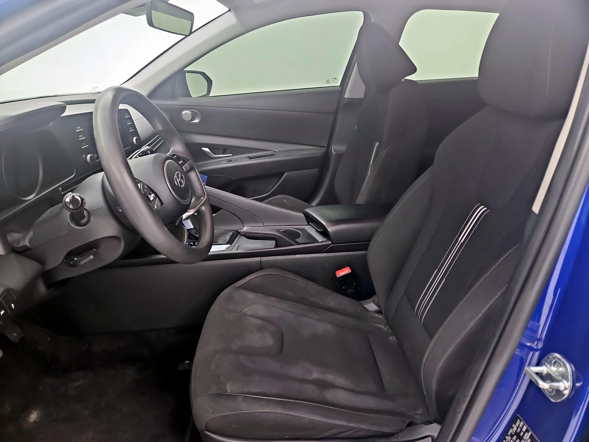 Thumbnail: 2023 Hyundai Elantra - 11