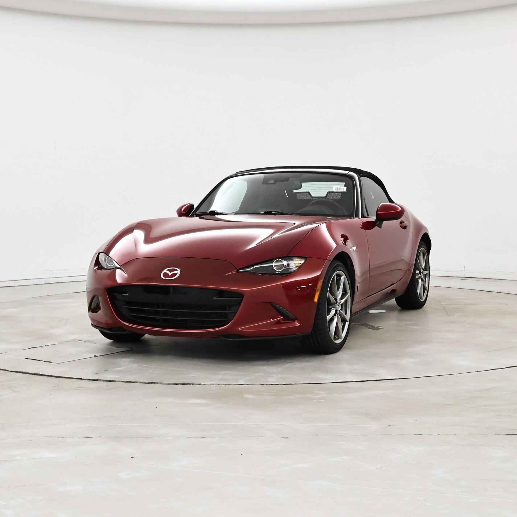 Thumbnail: 2022 Mazda MX-5 Miata - 4