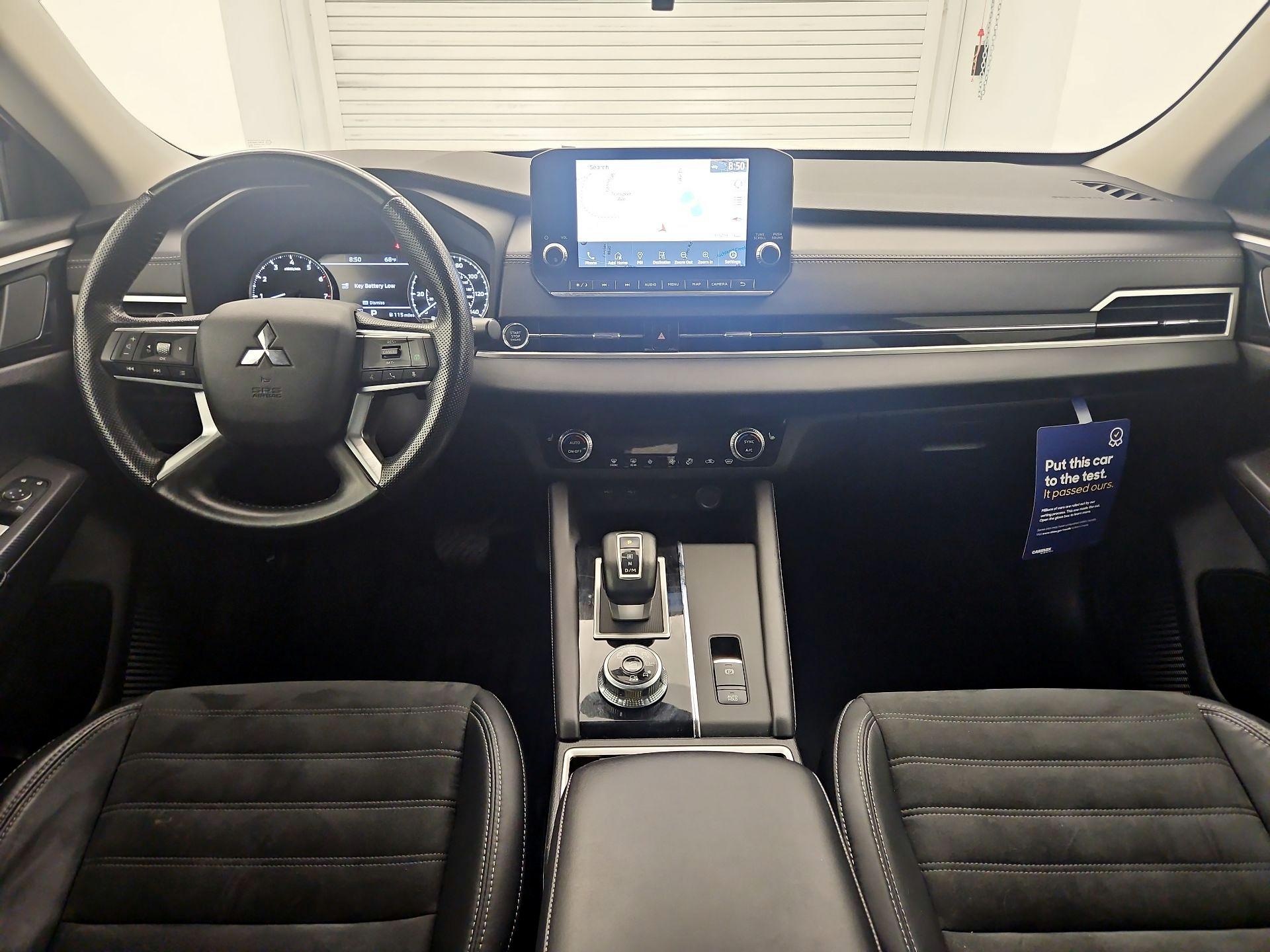 Thumbnail: 2022 Mitsubishi Outlander - 9