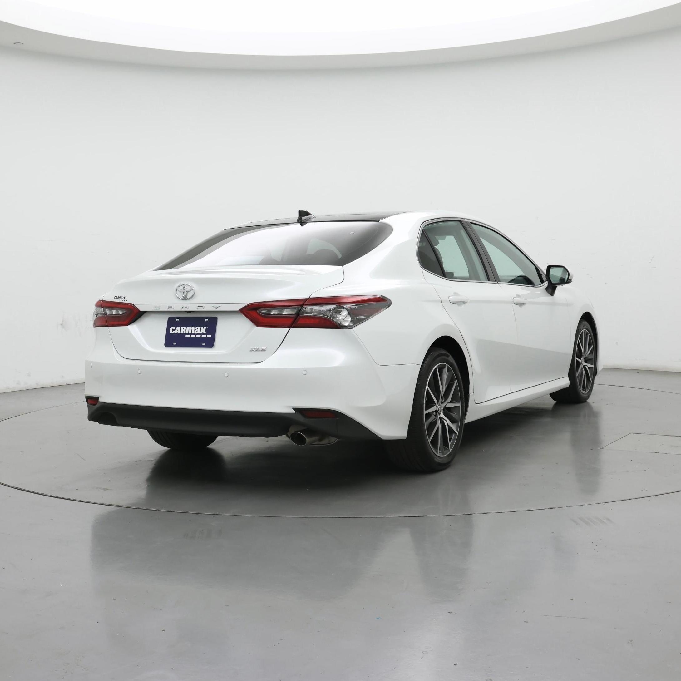 Thumbnail: 2023 Toyota Camry - 8