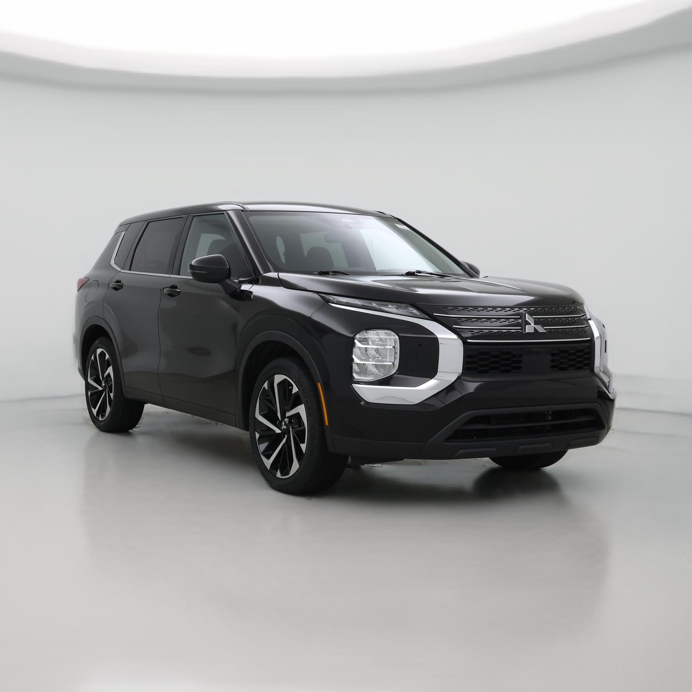 Thumbnail: 2022 Mitsubishi Outlander - 1