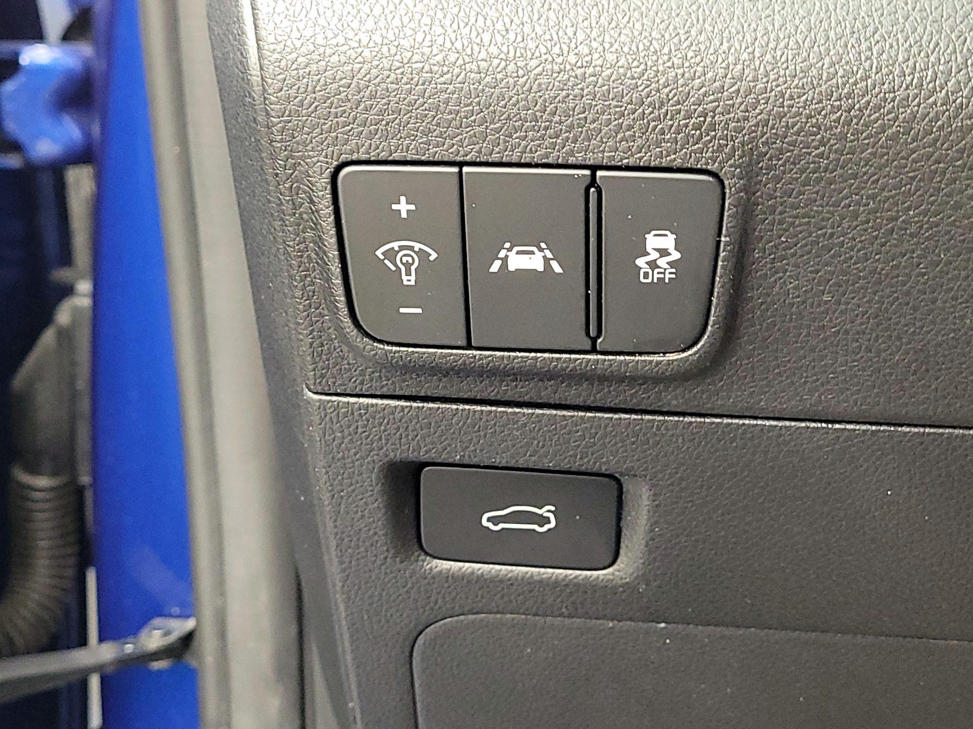 Thumbnail: 2023 Kia K5 - 13