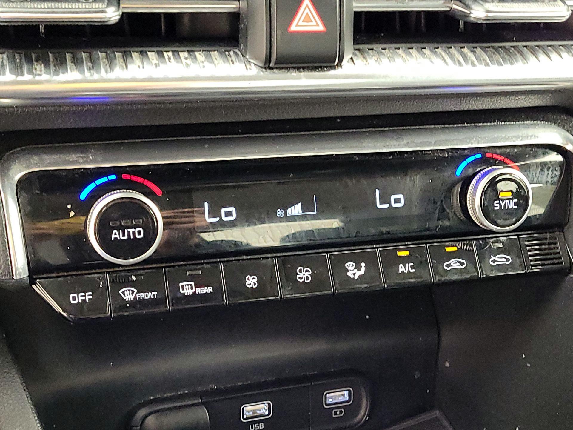 Thumbnail: 2023 Kia K5 - 16