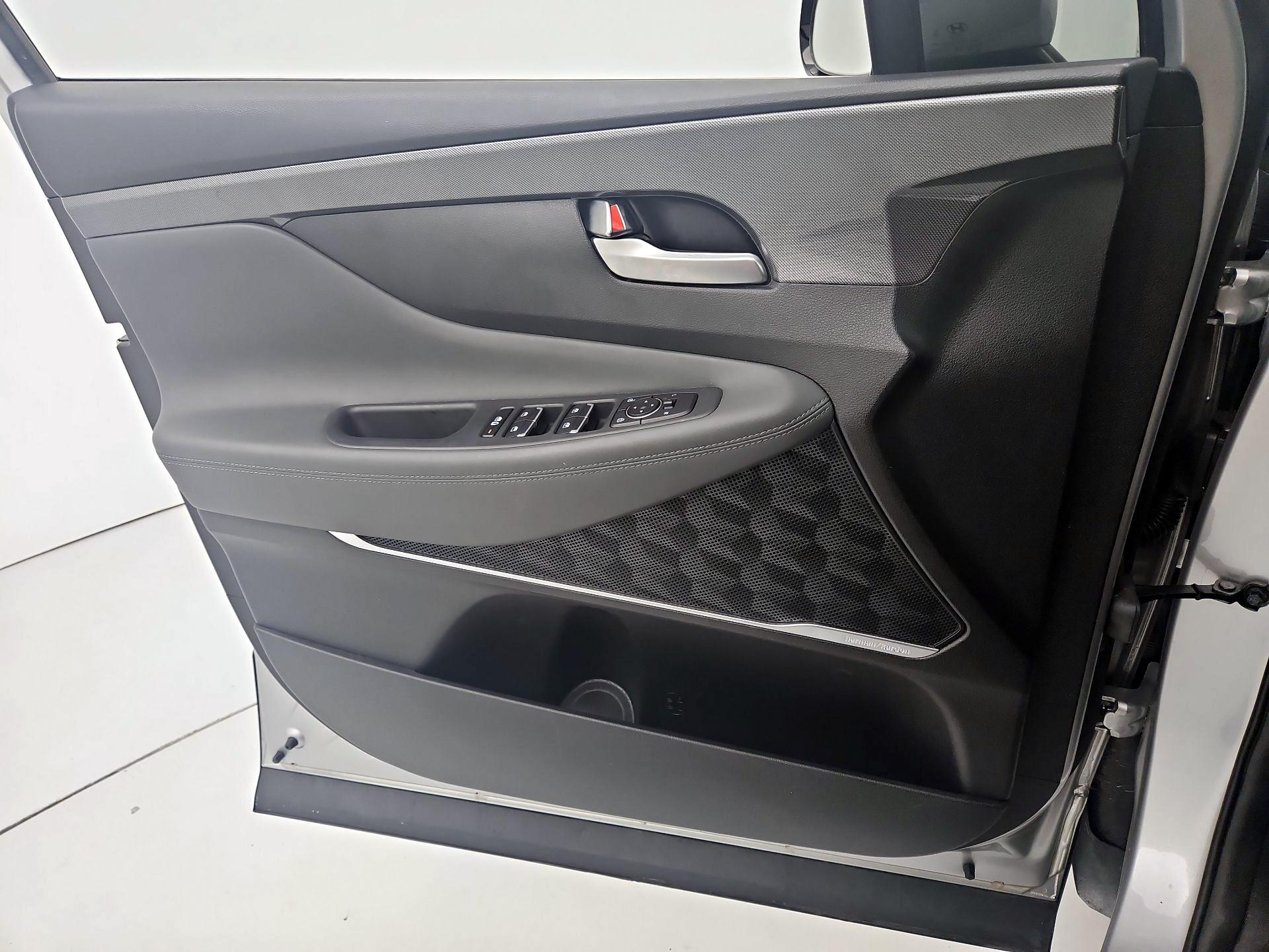 Thumbnail: 2021 Hyundai Santa Fe - 12