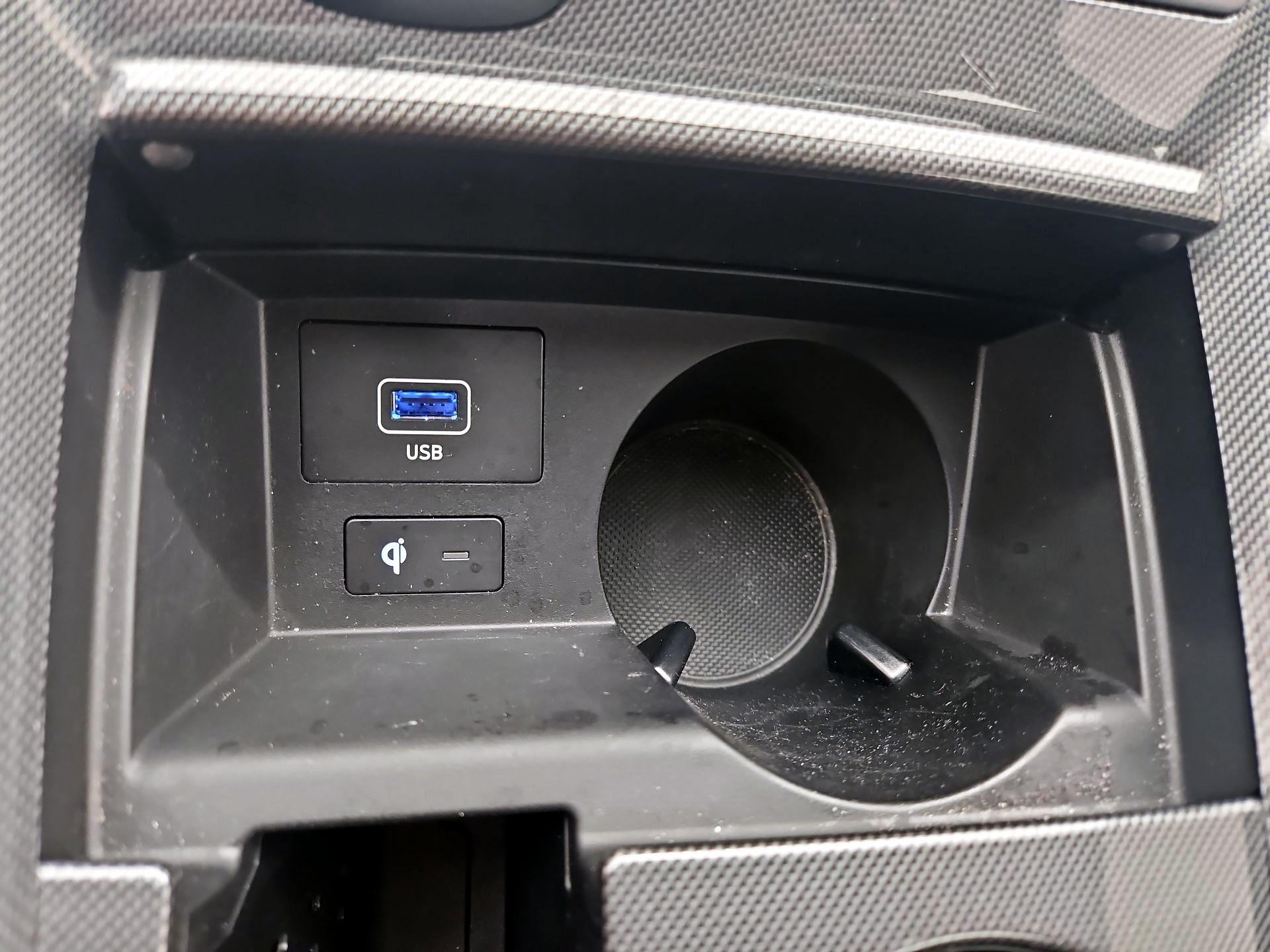 Thumbnail: 2021 Hyundai Santa Fe - 19