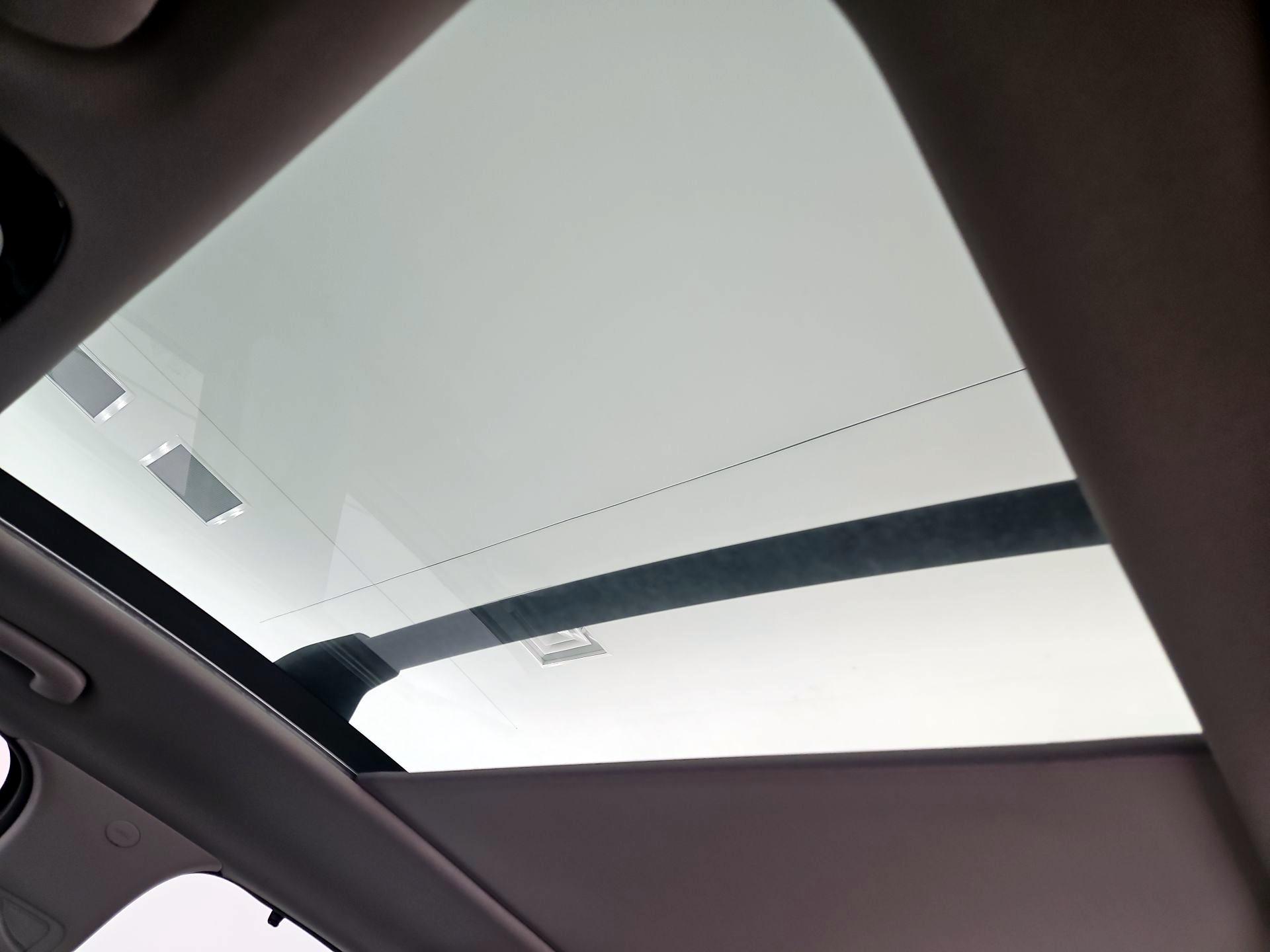 Thumbnail: 2021 Hyundai Santa Fe - 20