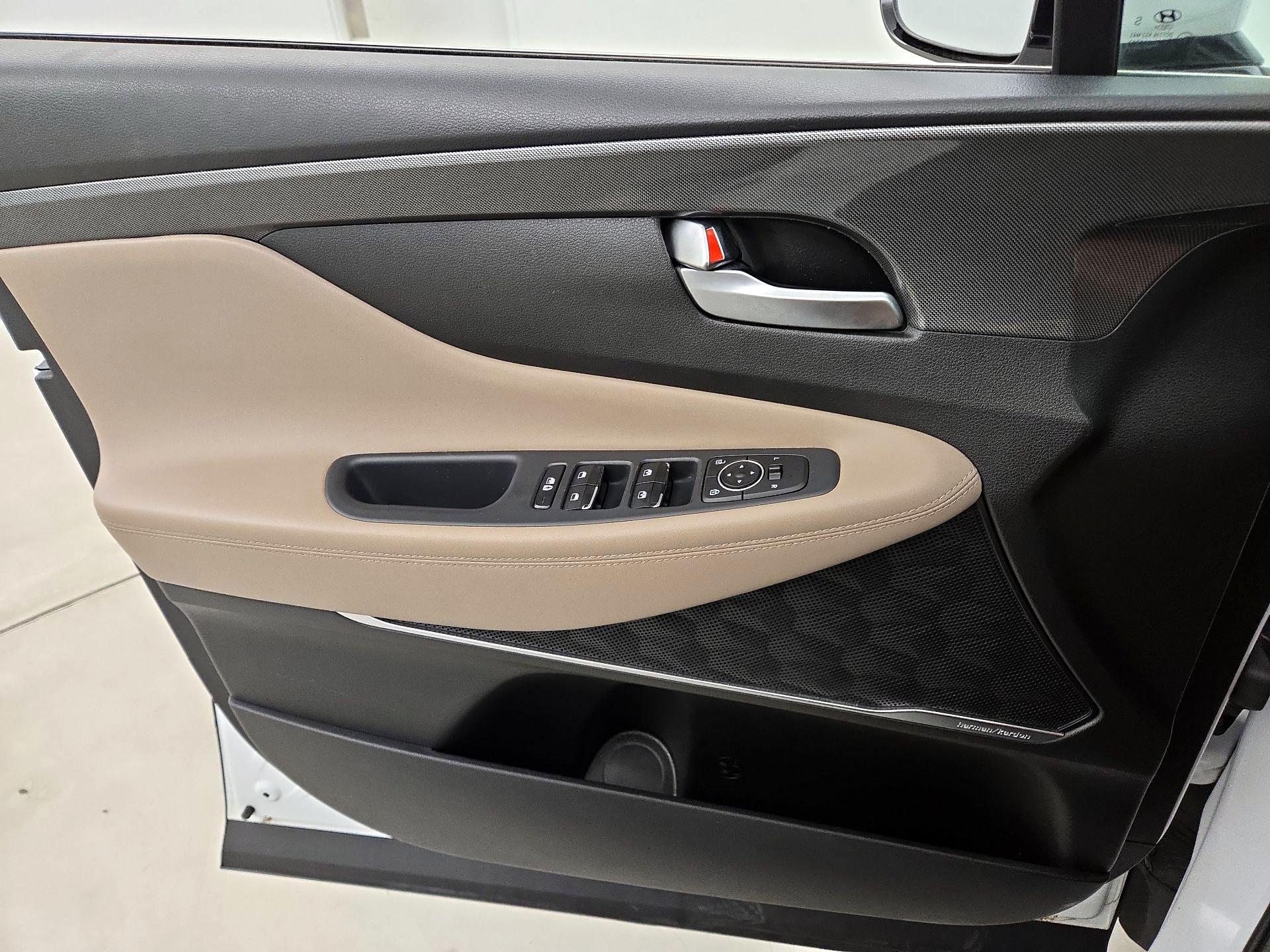 Thumbnail: 2022 Hyundai Santa Fe - 12