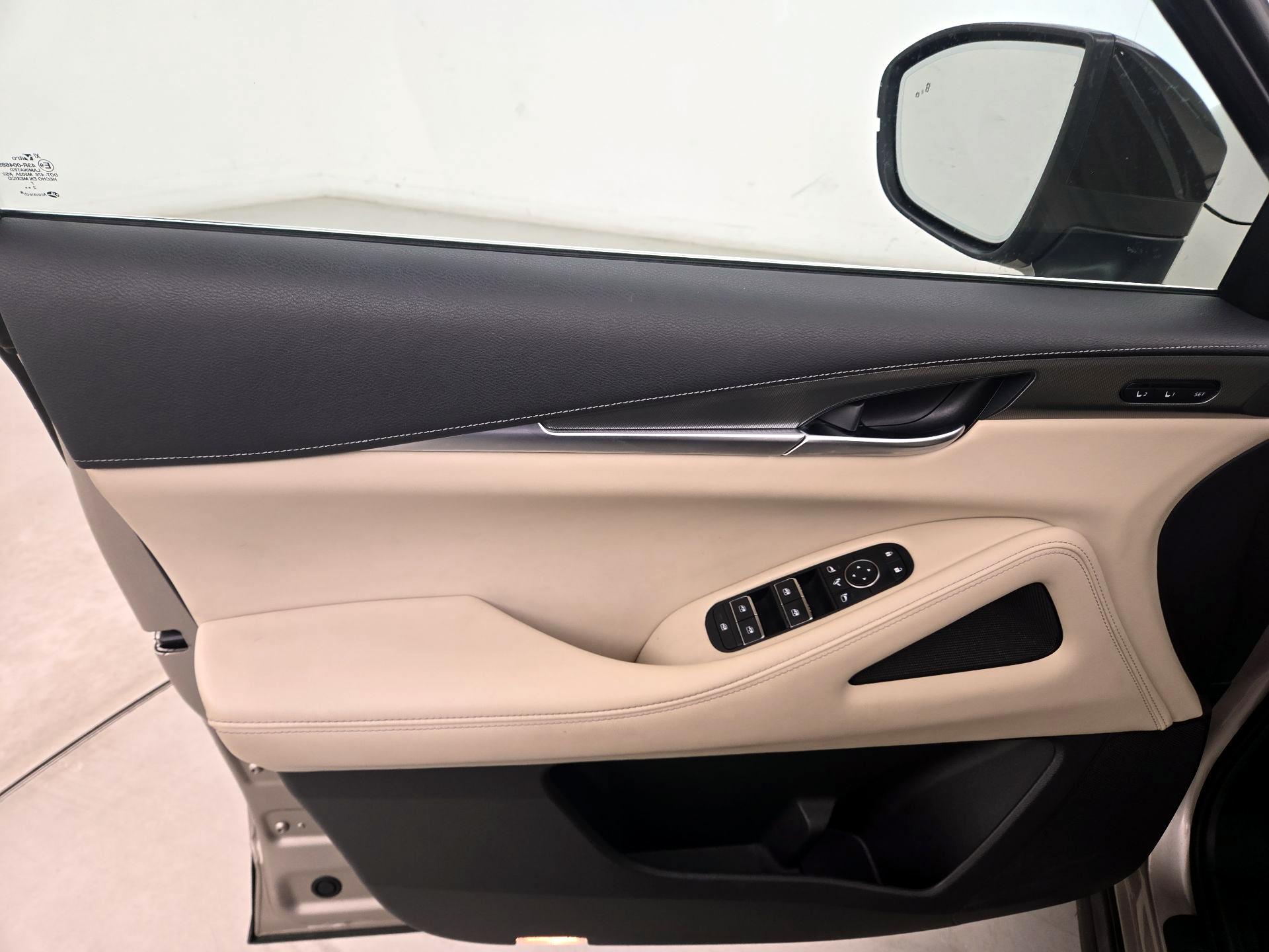 Thumbnail: 2023 INFINITI QX60 - 12