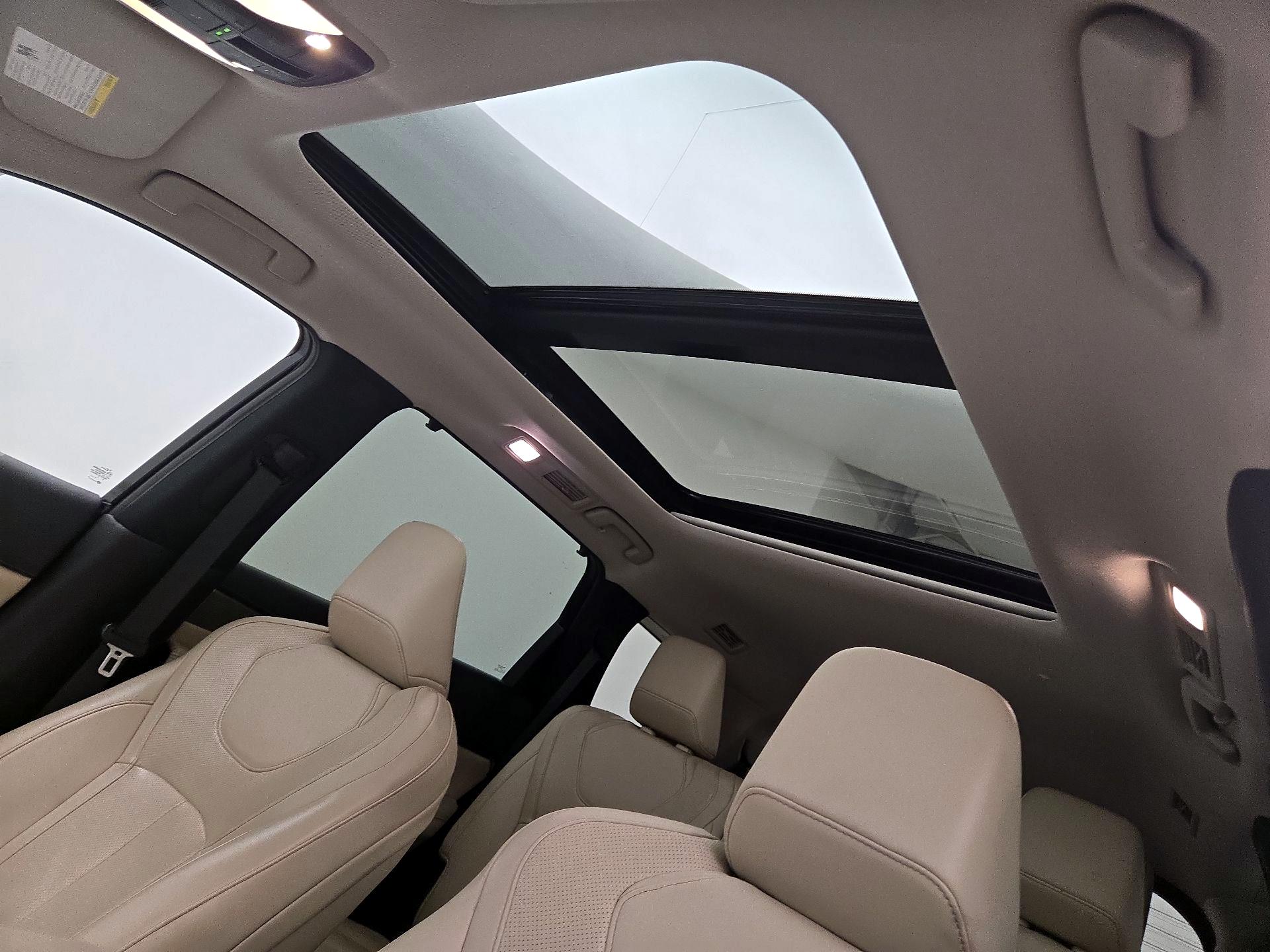 Thumbnail: 2023 INFINITI QX60 - 20